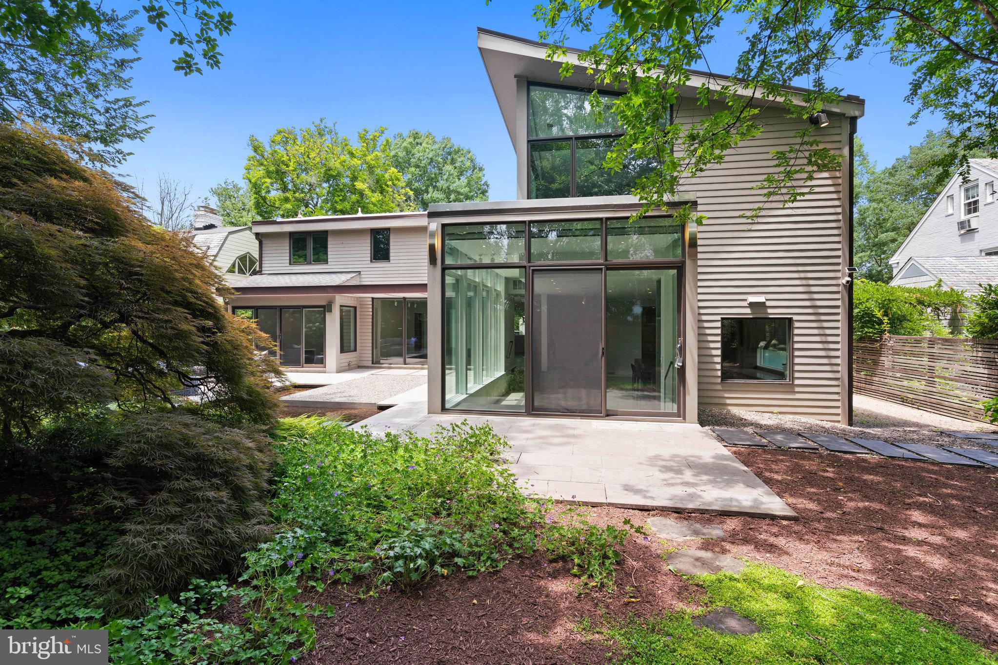CHEVY CHASE - Residential