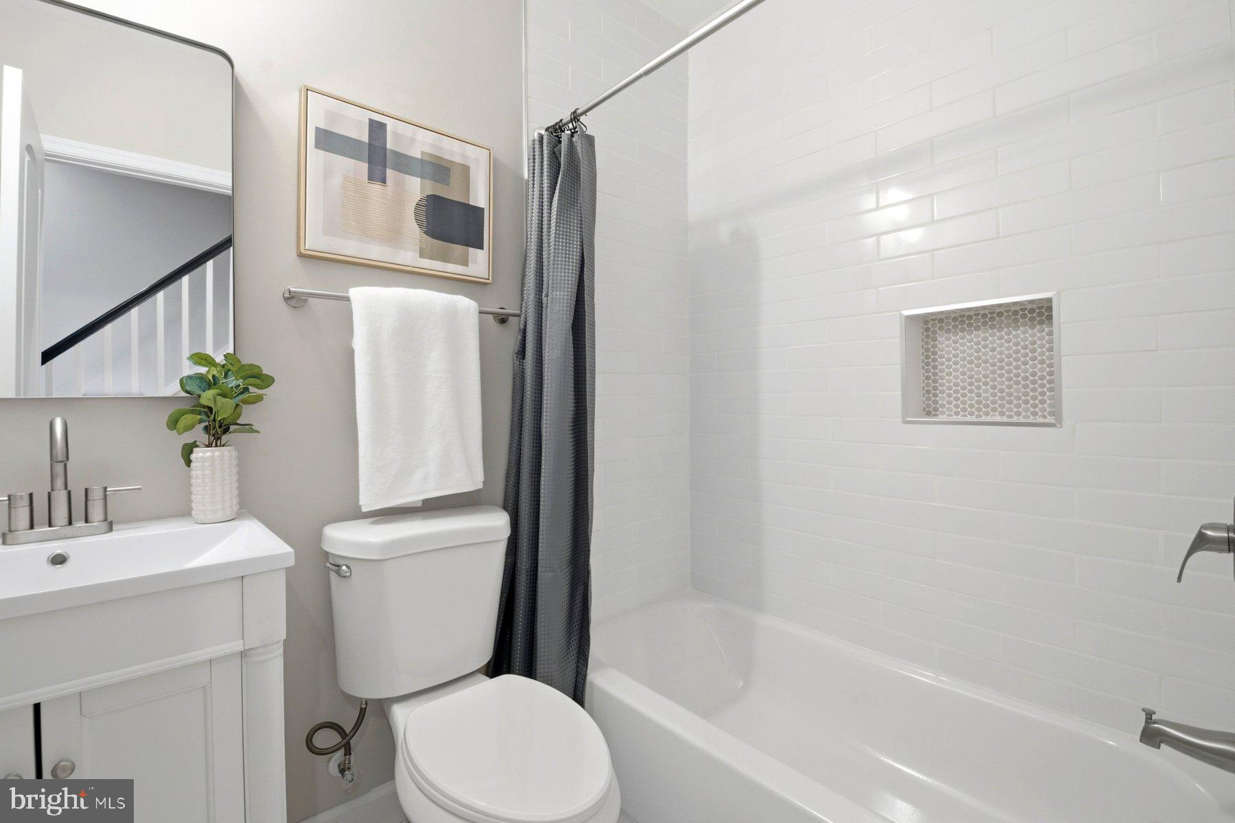 SANDTOWN-WINCHESTER - Residential