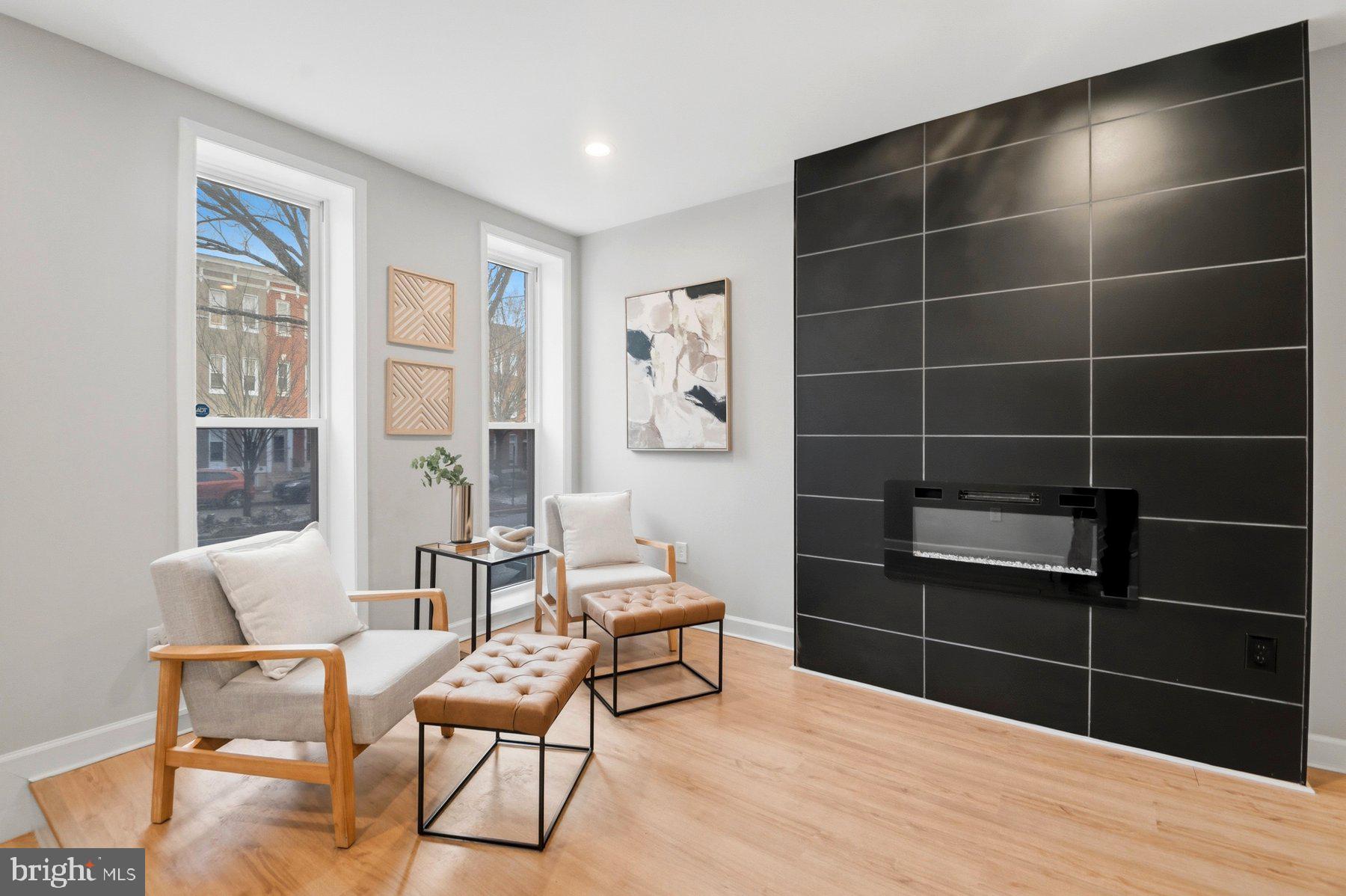 SANDTOWN-WINCHESTER - Residential