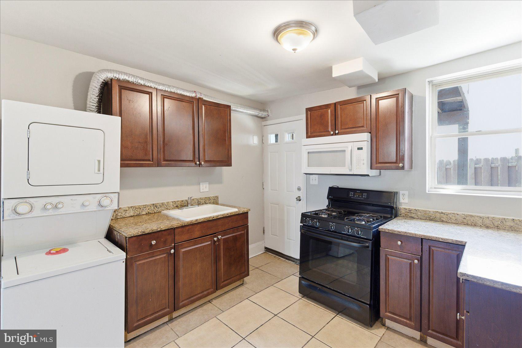 WASHINGTON VILLAGE - Residential