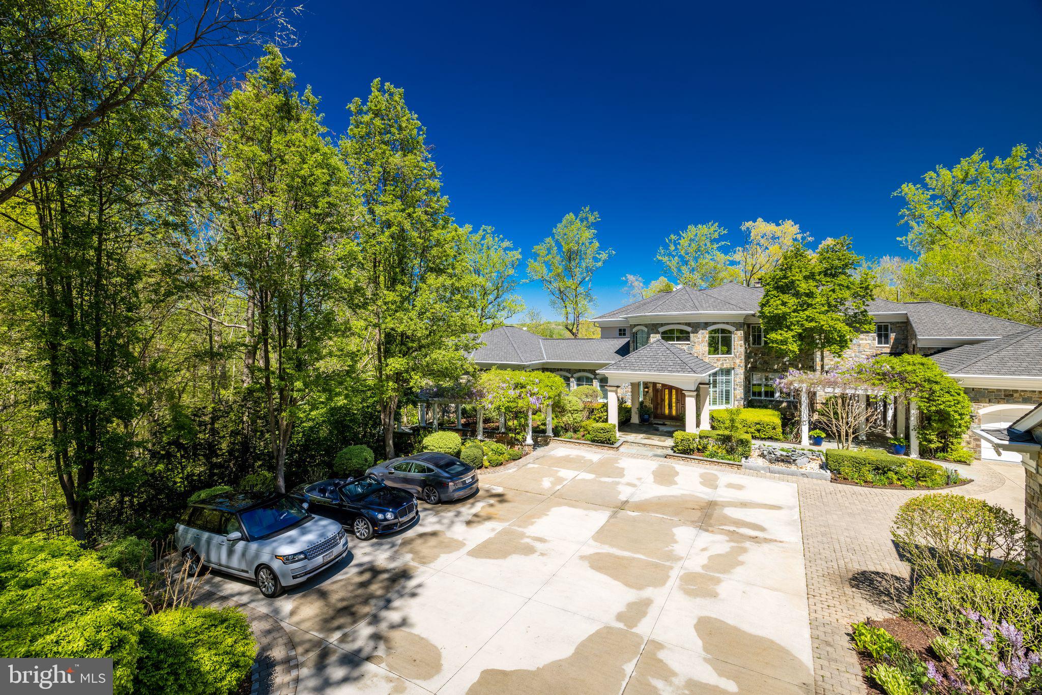 EAGLE ROCK - Residential