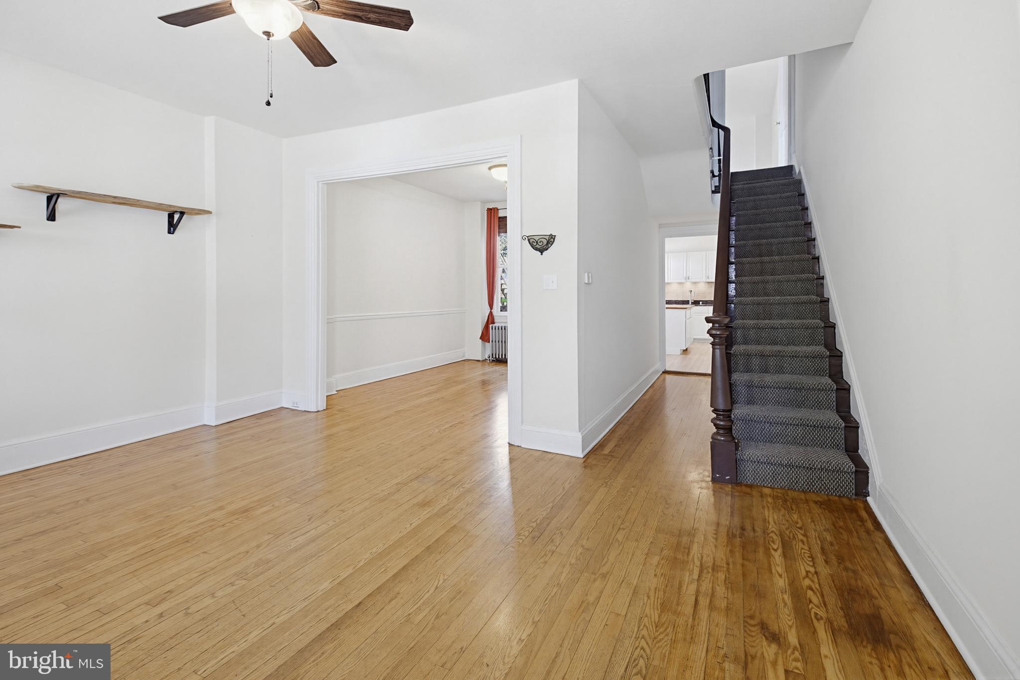 CHESTNUT HILL - Residential