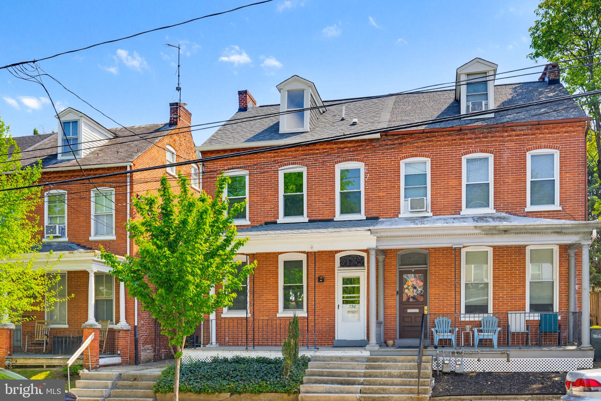 CHESTNUT HILL - Residential