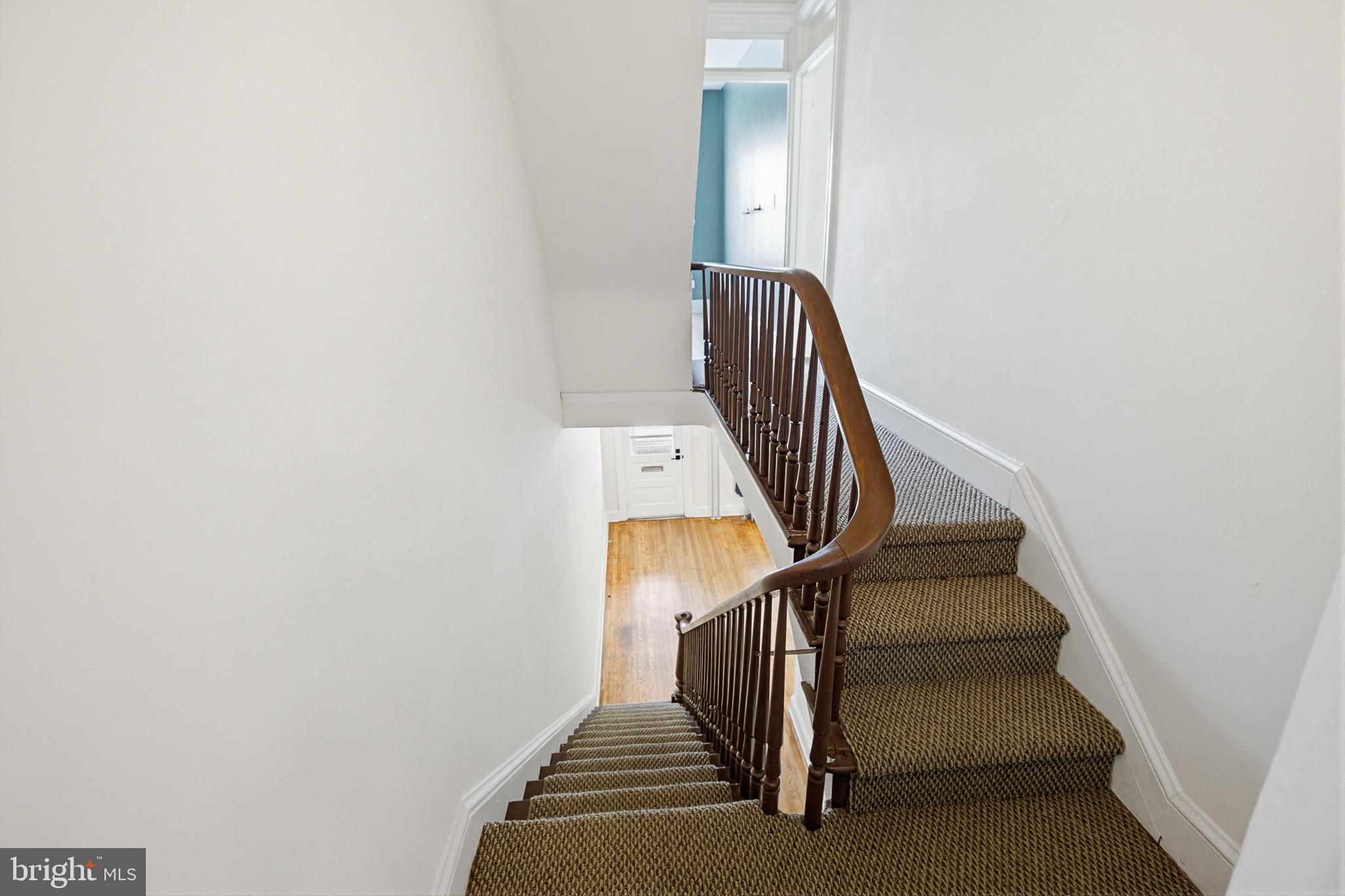 CHESTNUT HILL - Residential