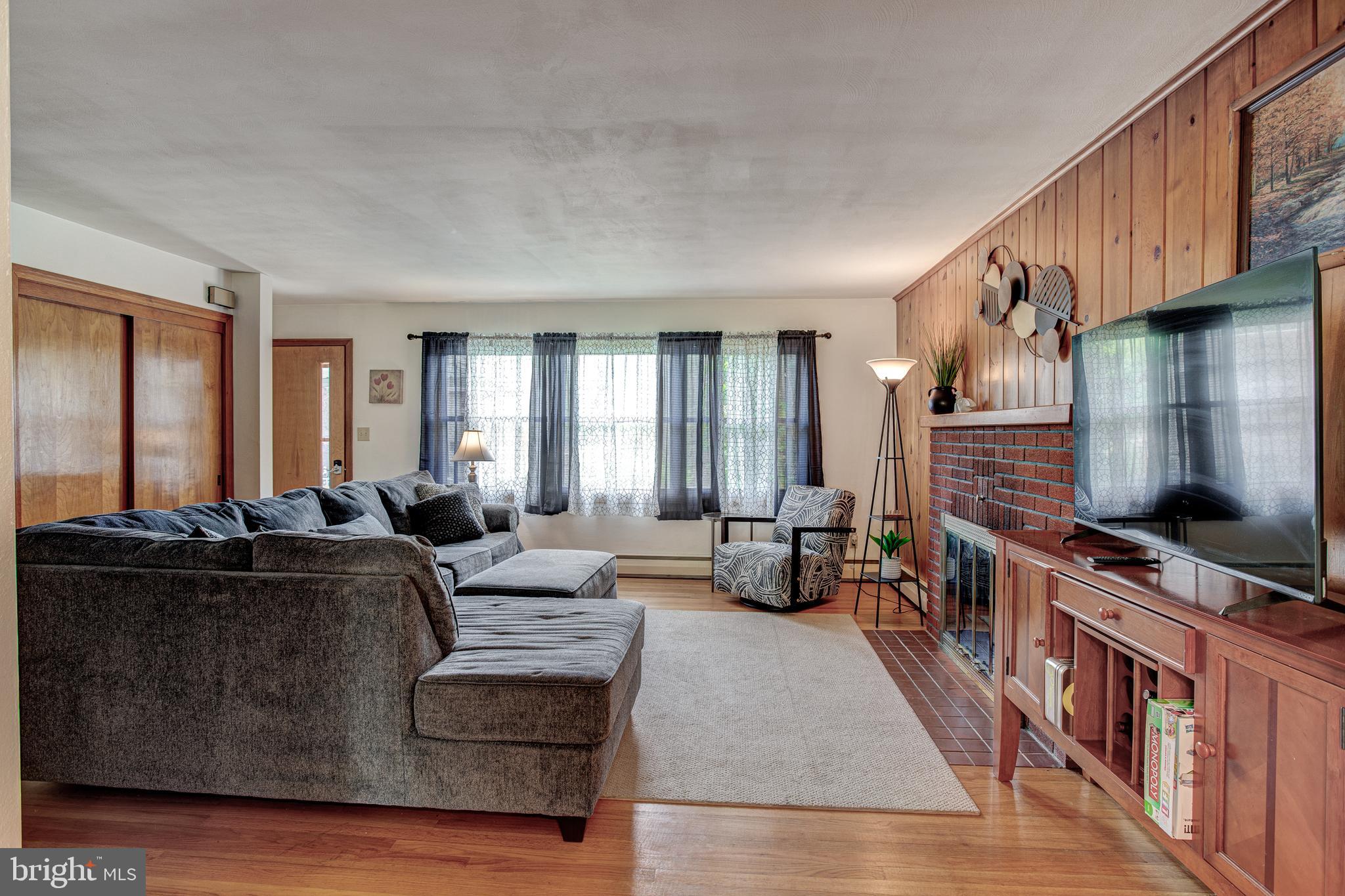 THE HILL - Residential