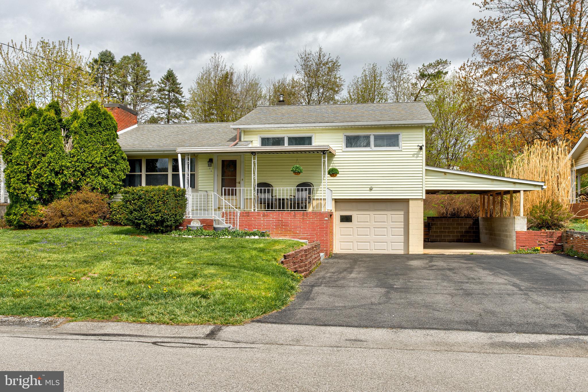THE HILL - Residential