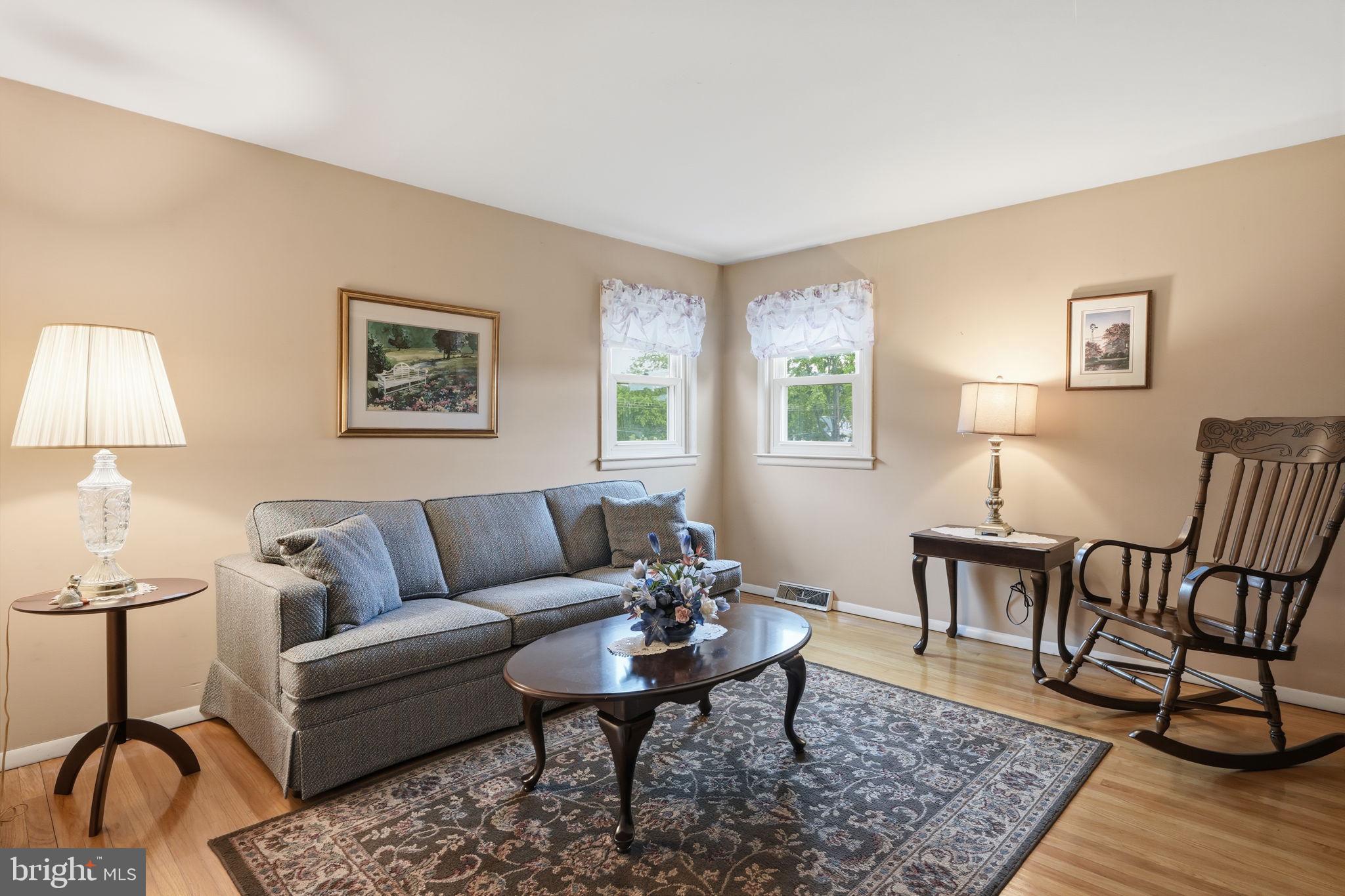 BROAD VIEW FARMS - Residential