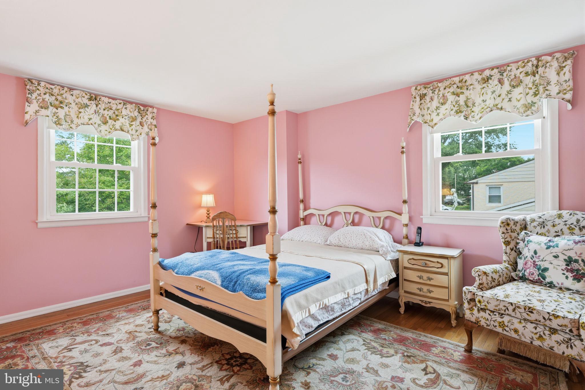BROAD VIEW FARMS - Residential