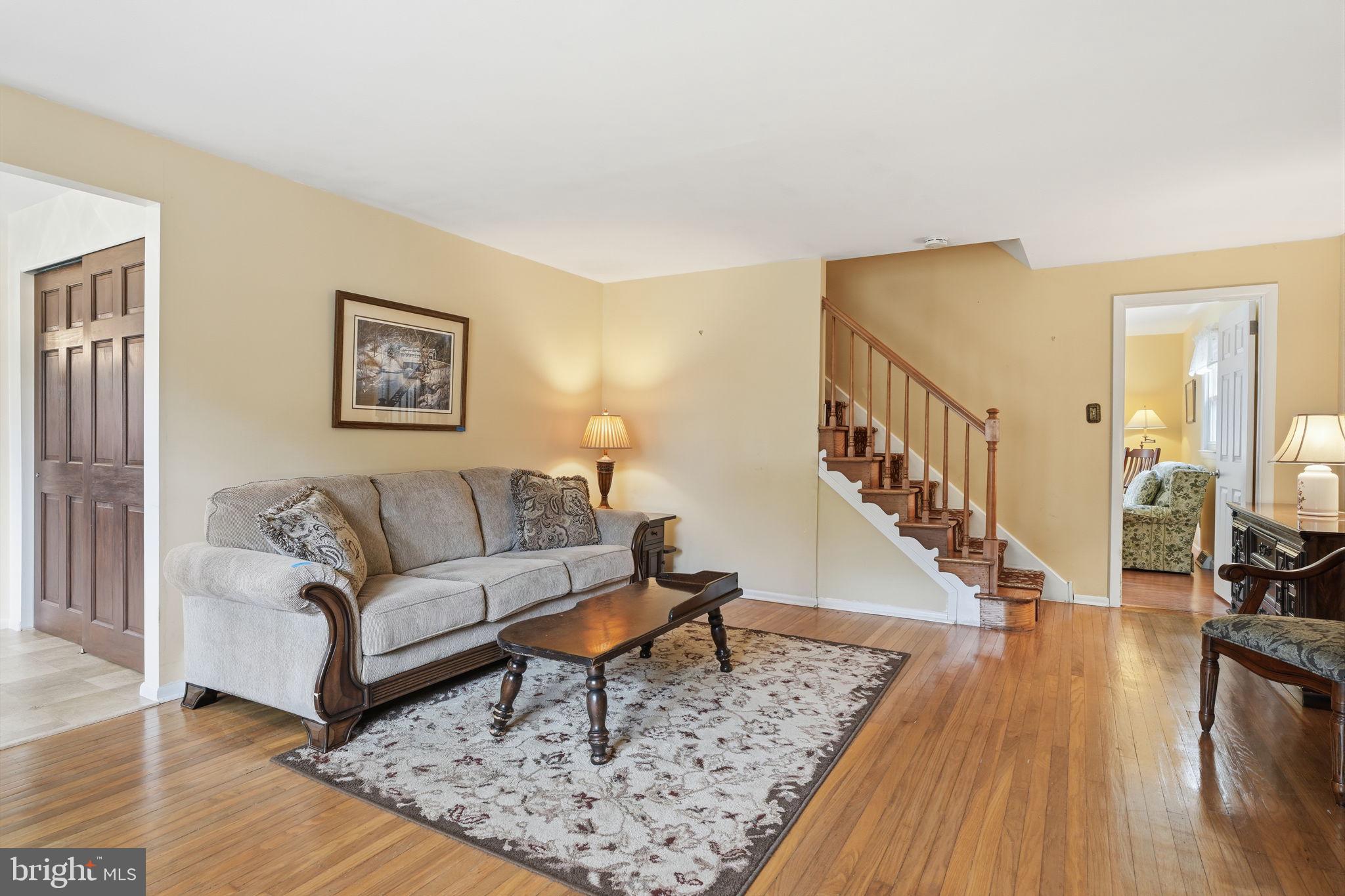 BROAD VIEW FARMS - Residential