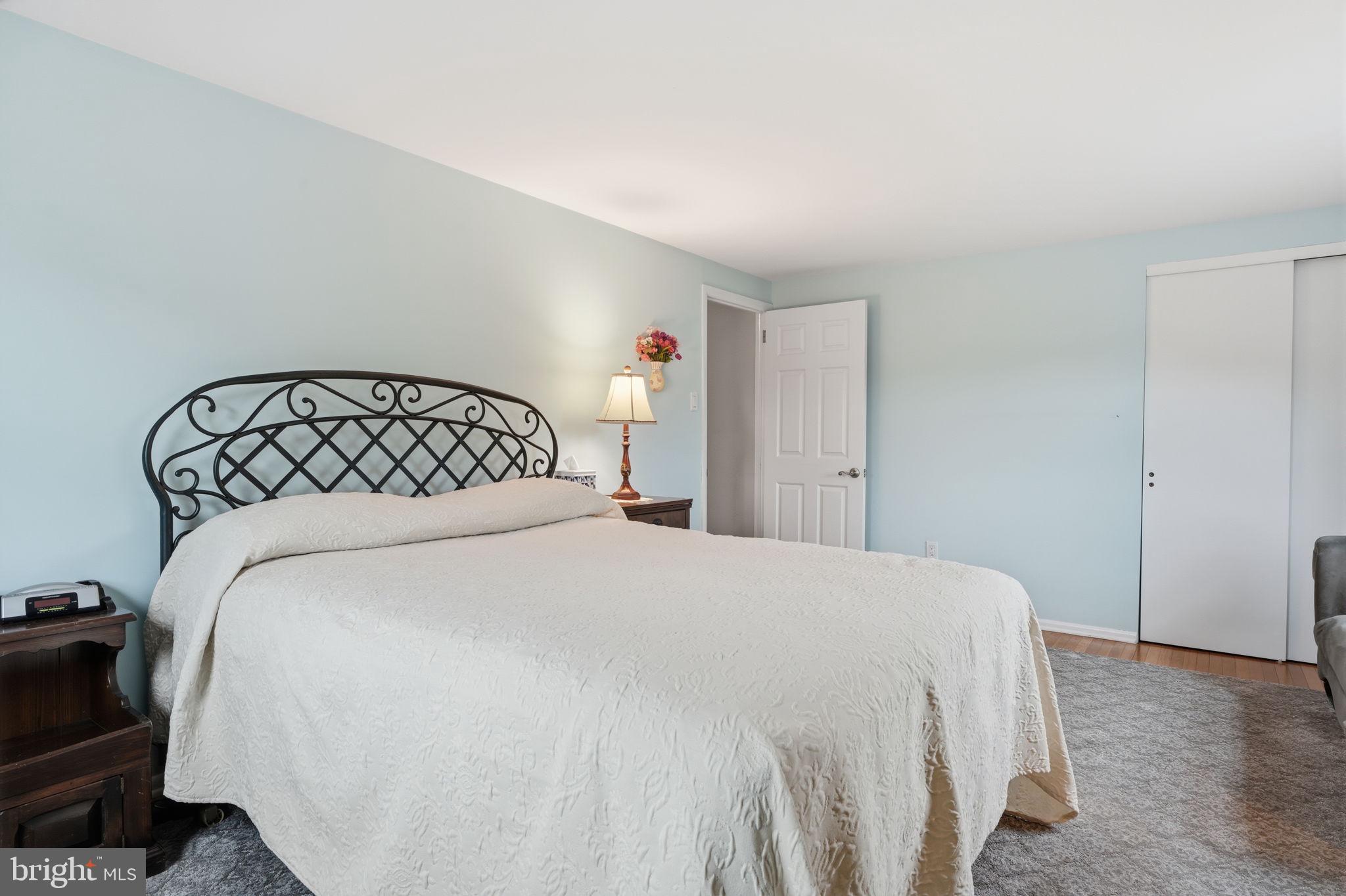 BROAD VIEW FARMS - Residential