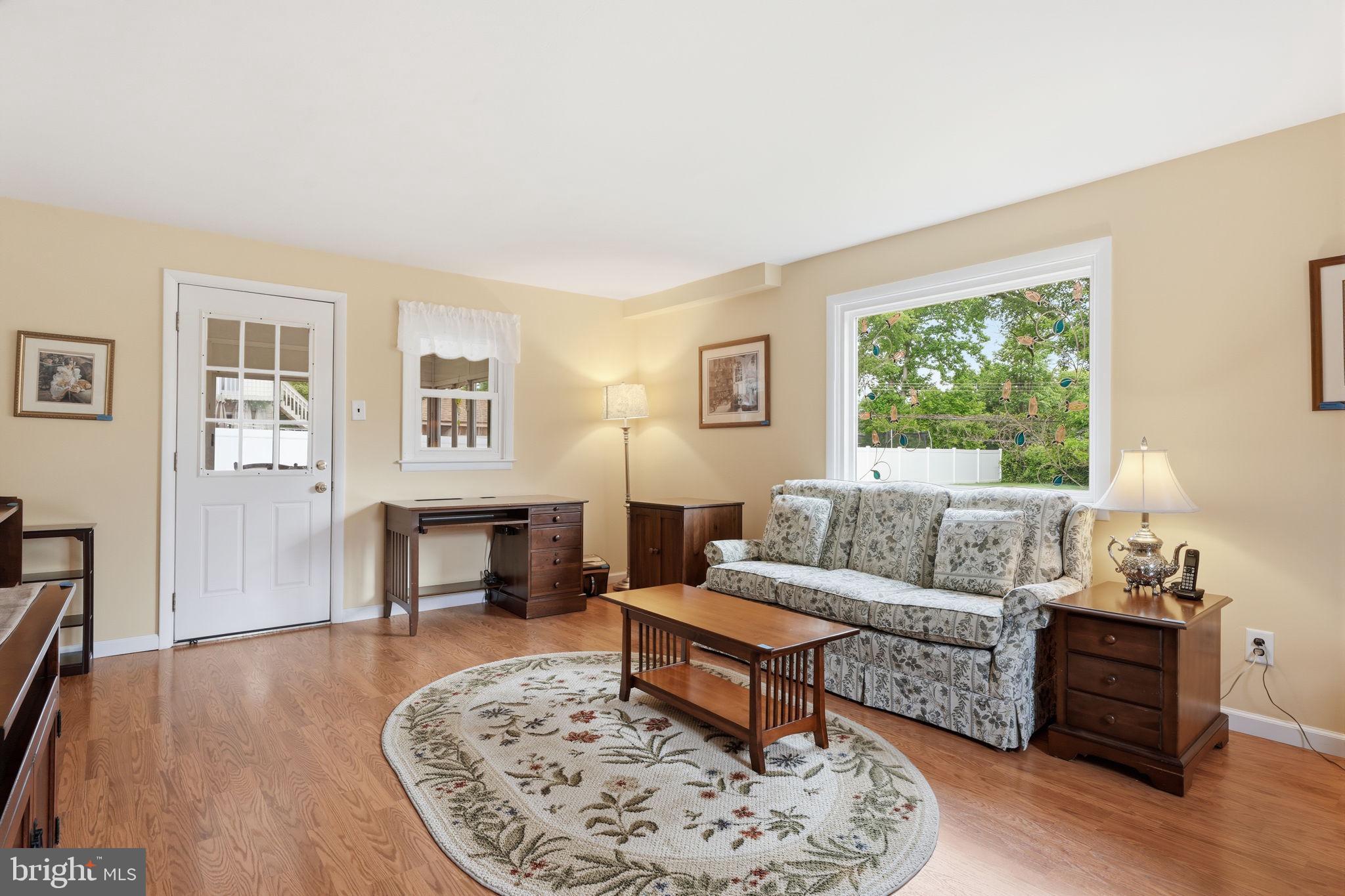 BROAD VIEW FARMS - Residential