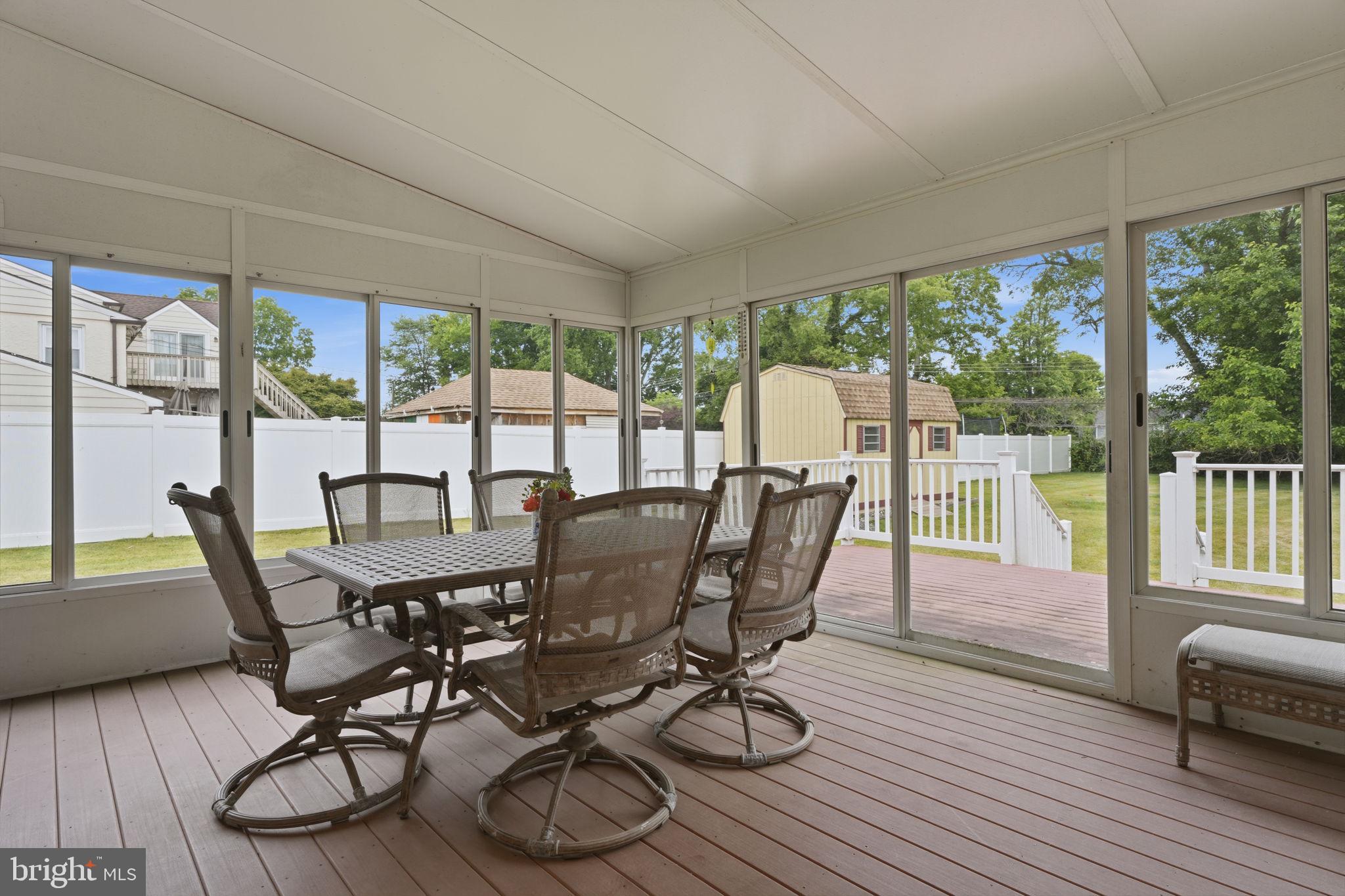 BROAD VIEW FARMS - Residential