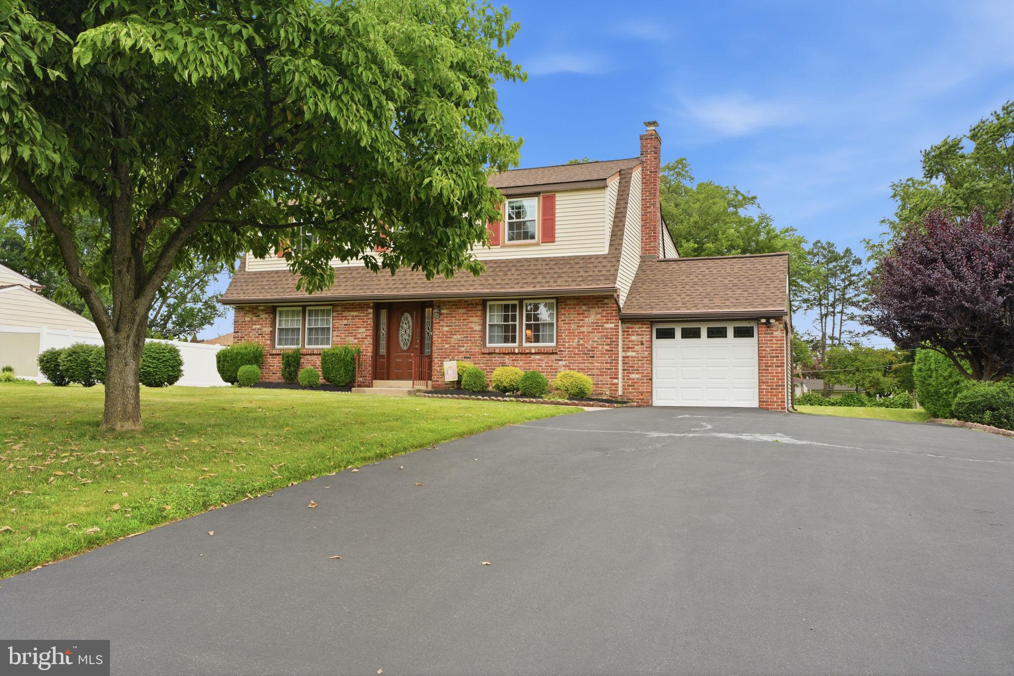 BROAD VIEW FARMS - Residential