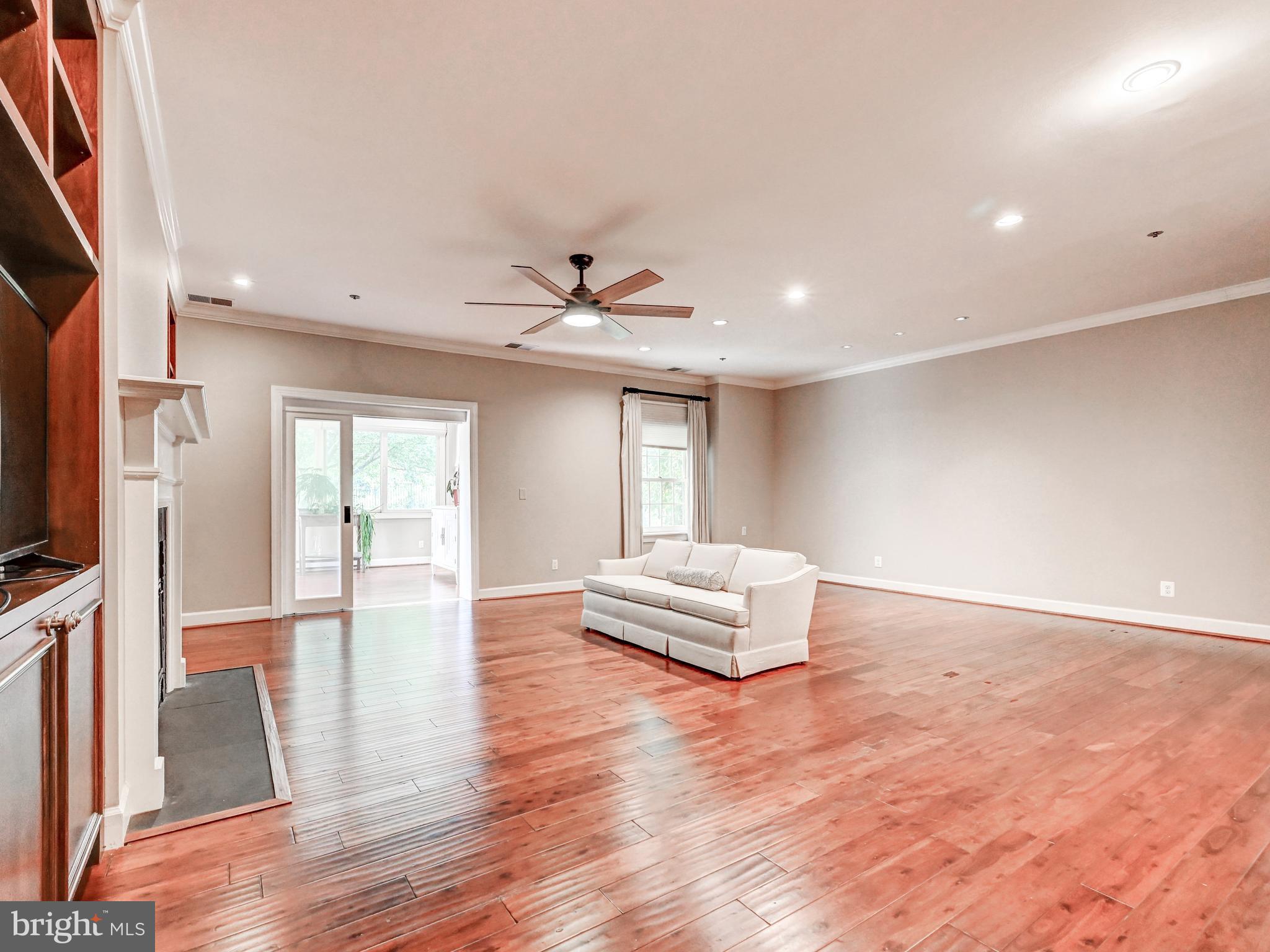 LUTHERVILLE - Residential