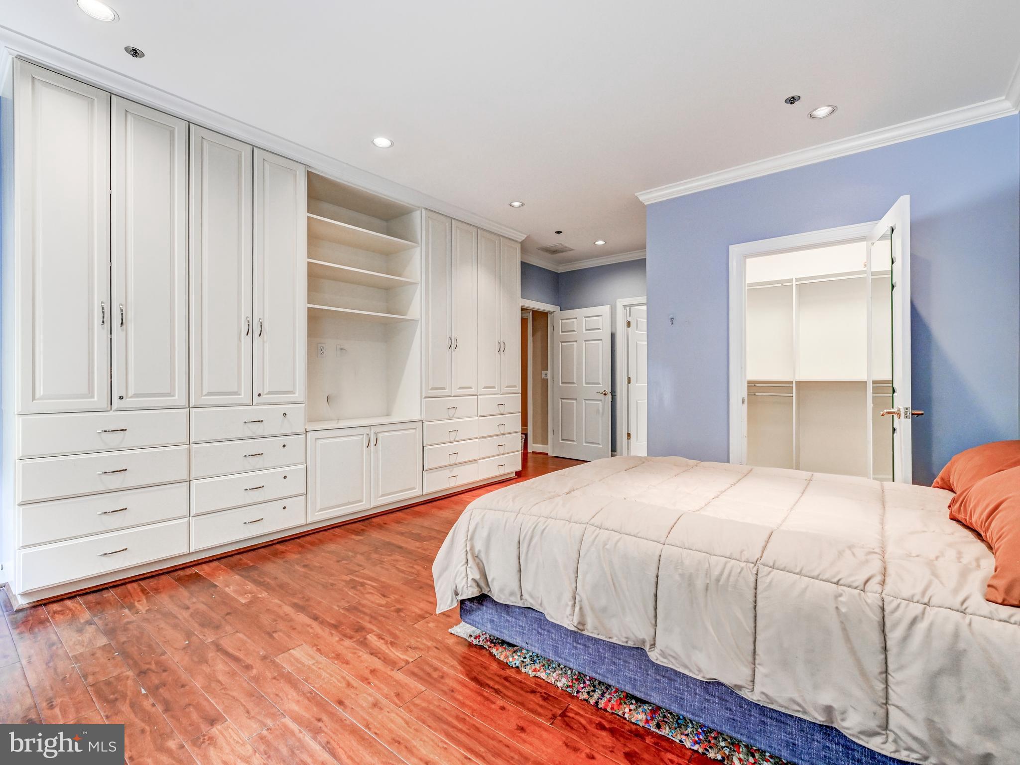 LUTHERVILLE - Residential