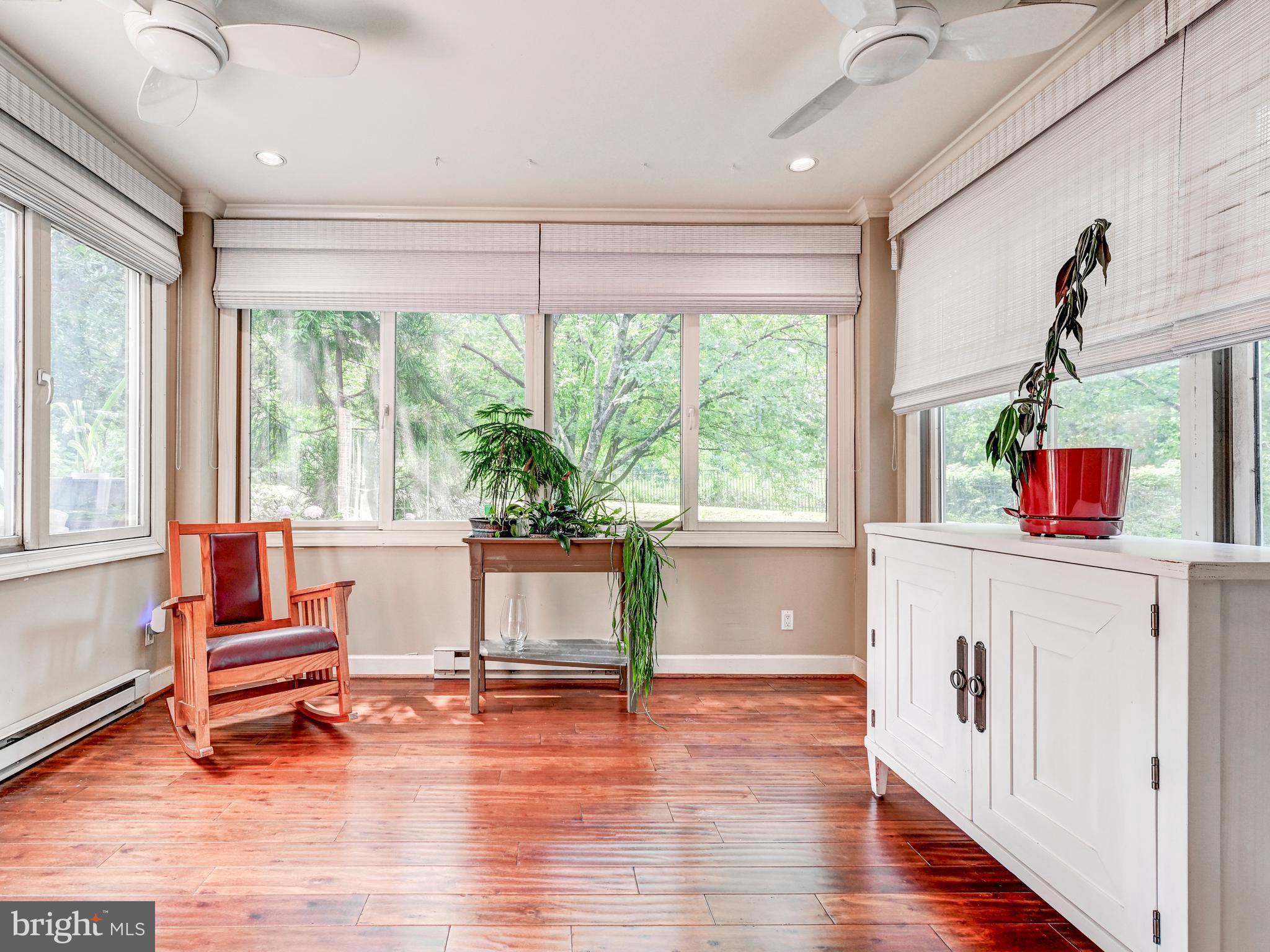 LUTHERVILLE - Residential