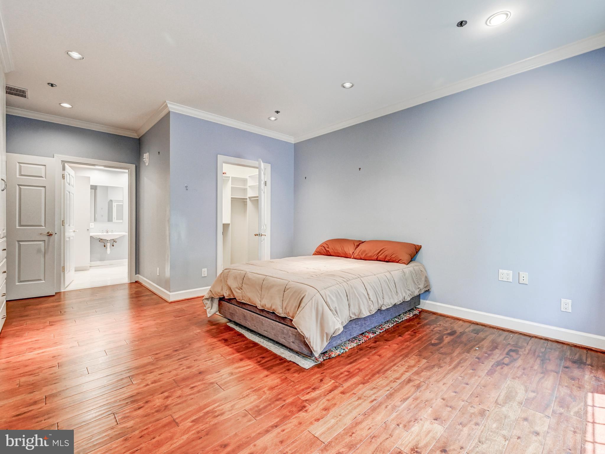 LUTHERVILLE - Residential