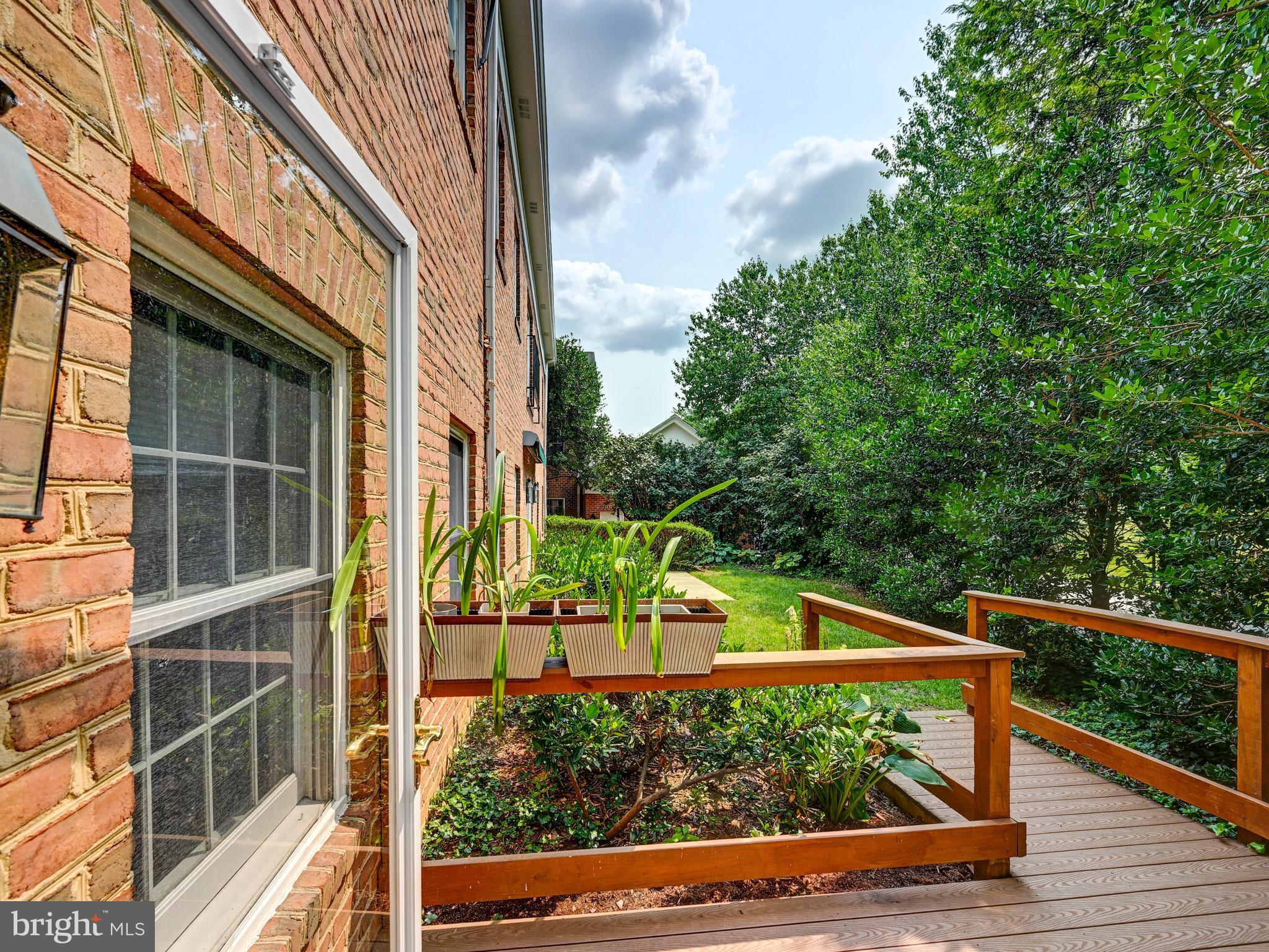 LUTHERVILLE - Residential