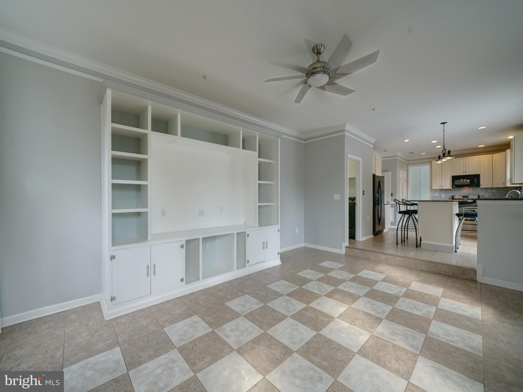 LAKEVIEW - Residential