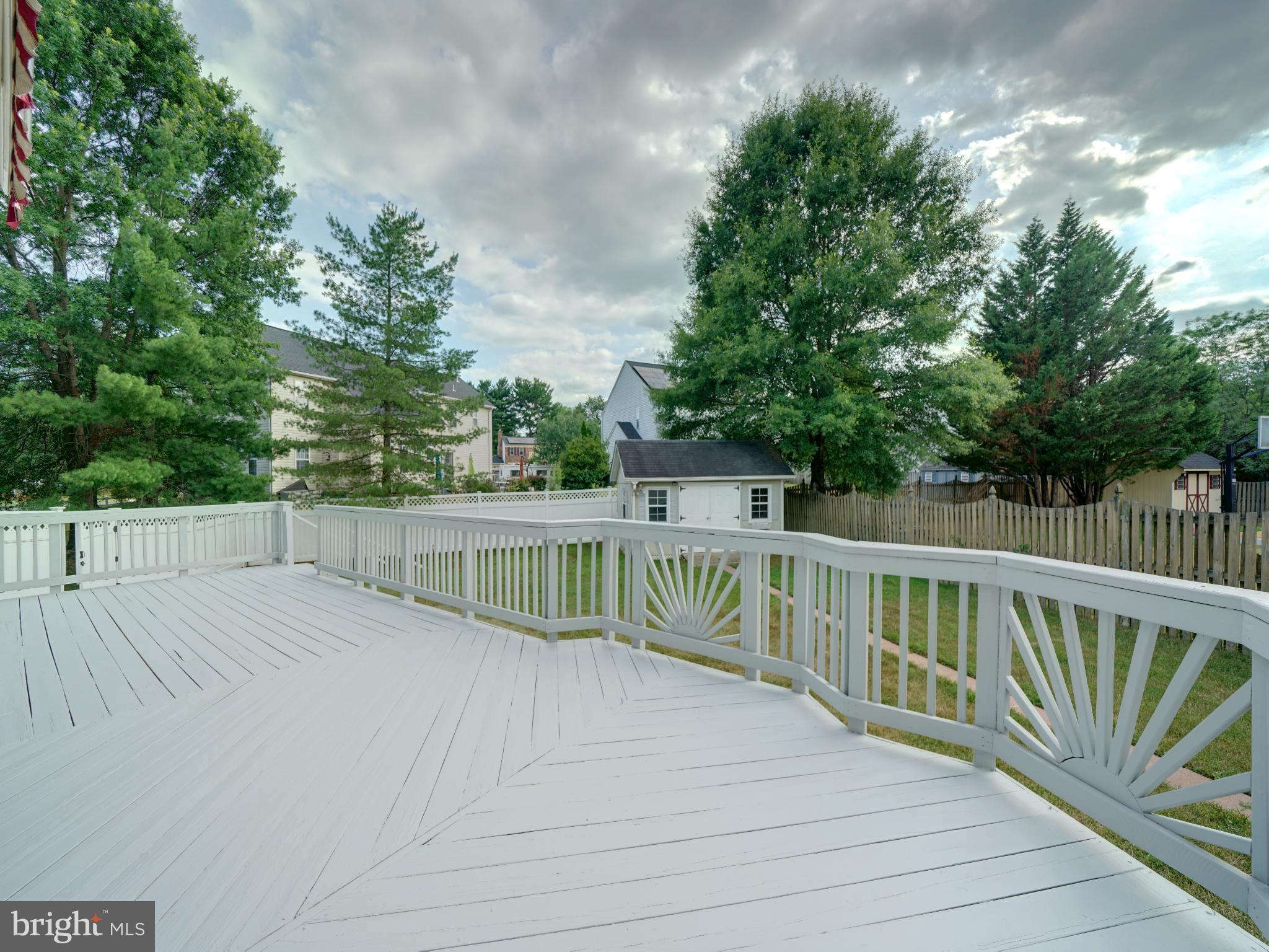 LAKEVIEW - Residential