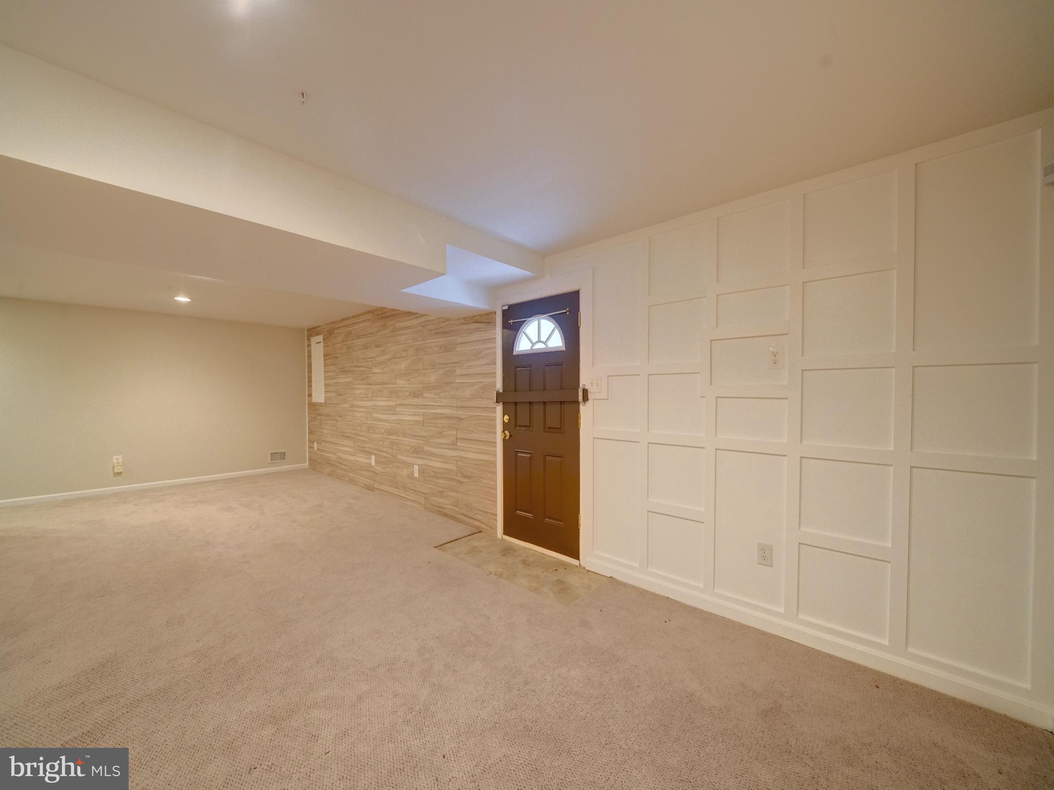 LAKEVIEW - Residential
