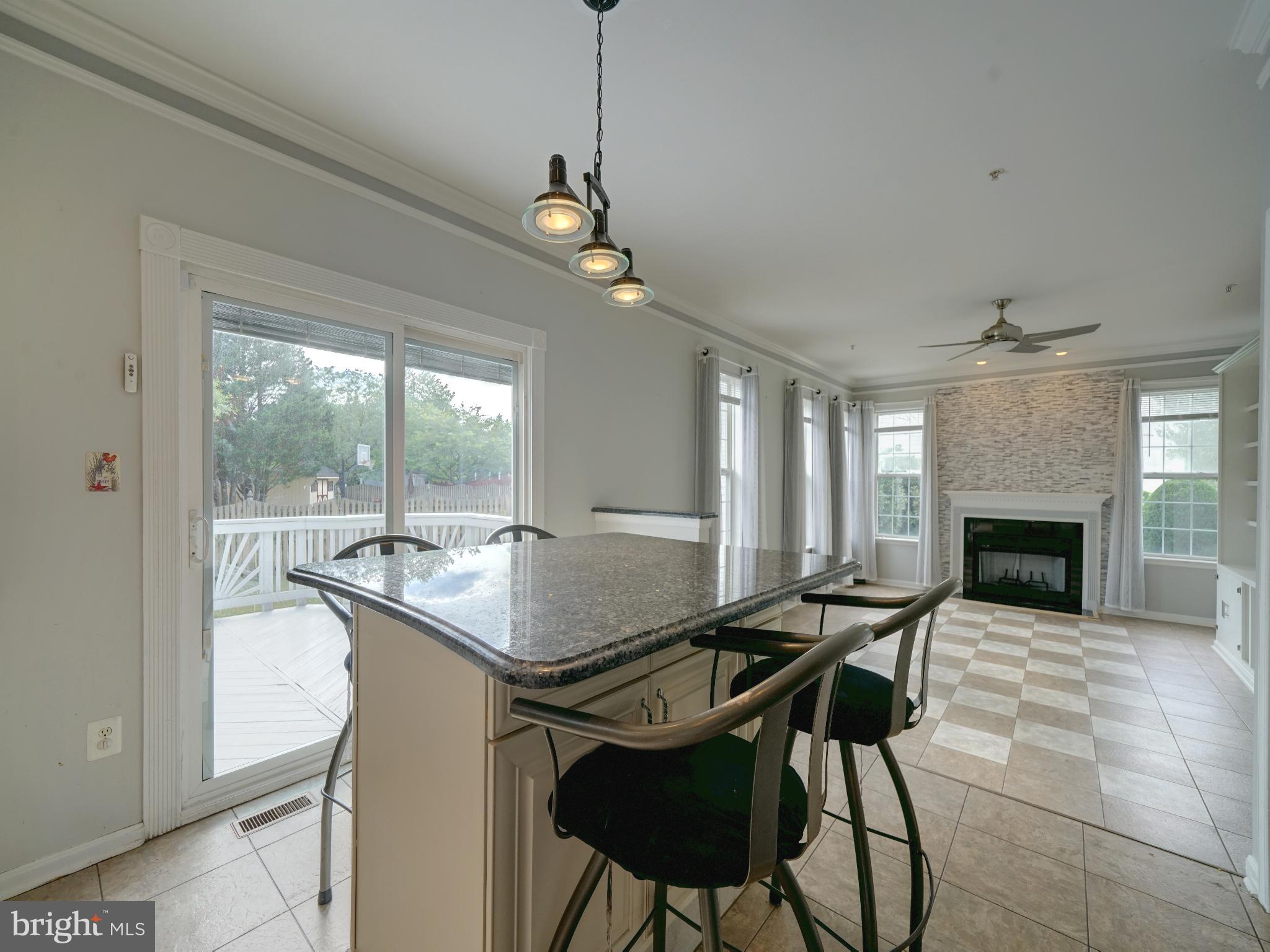 LAKEVIEW - Residential
