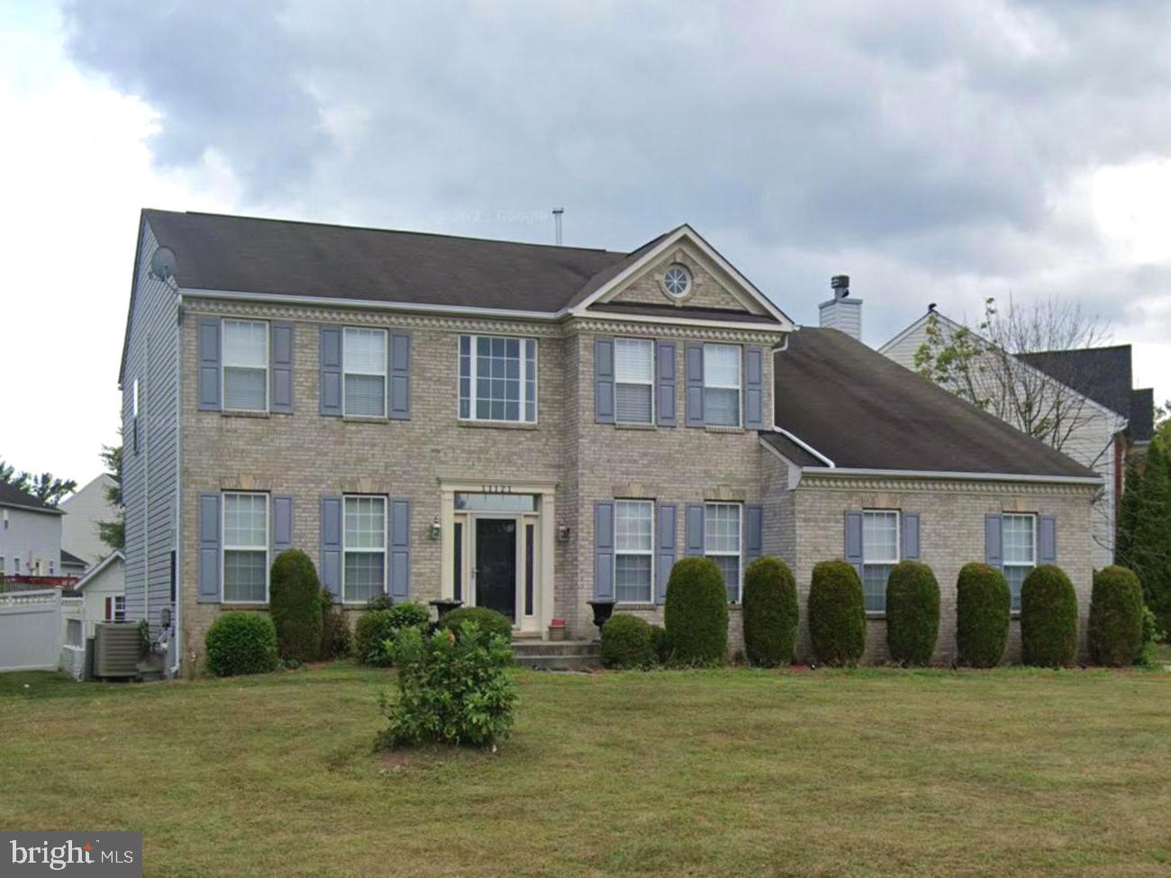 LAKEVIEW - Residential