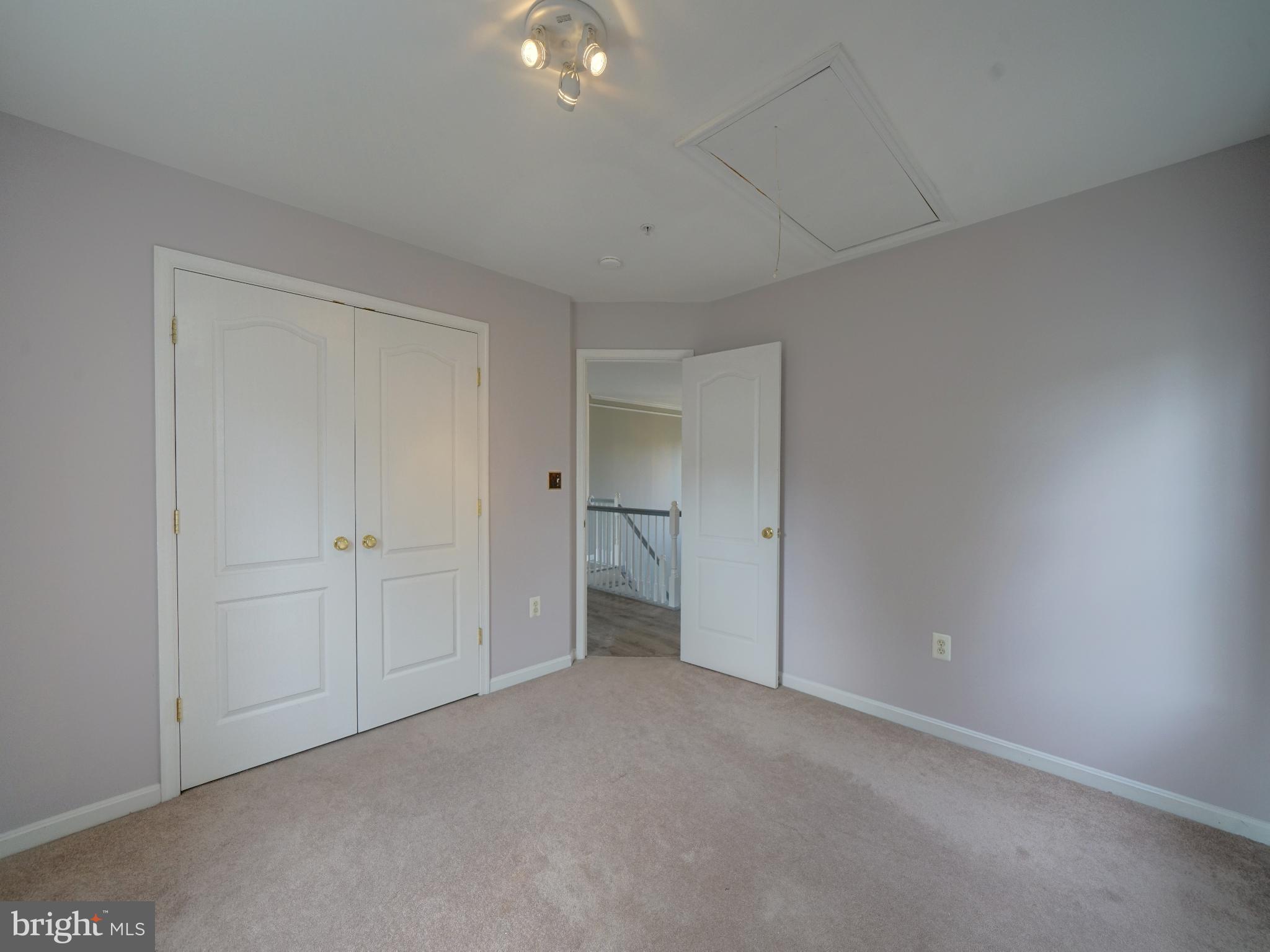 LAKEVIEW - Residential