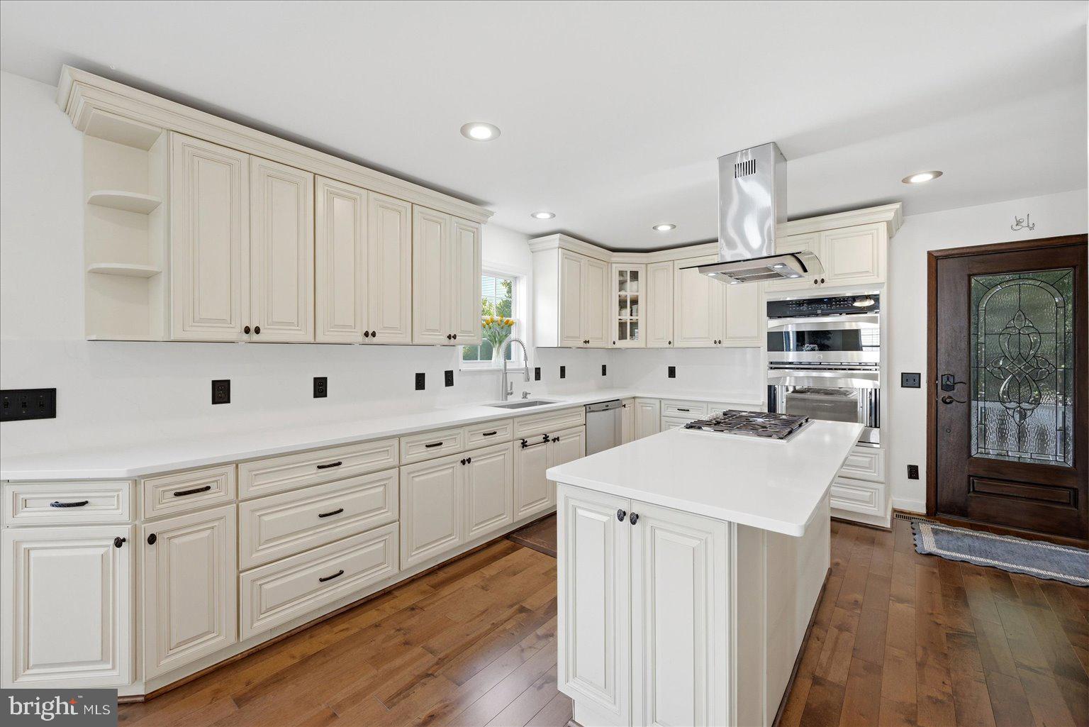HALEMHURST - Residential