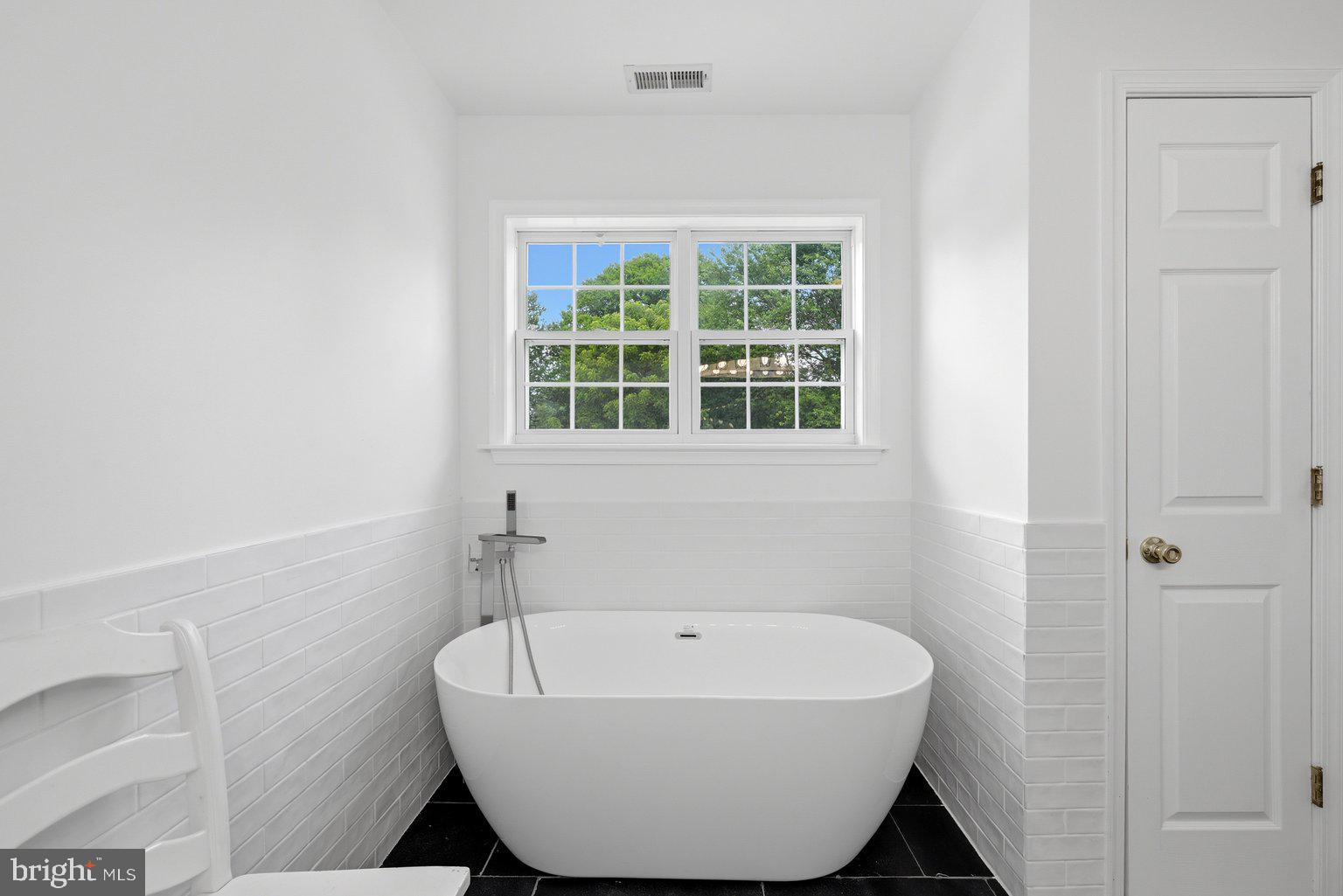 HALEMHURST - Residential