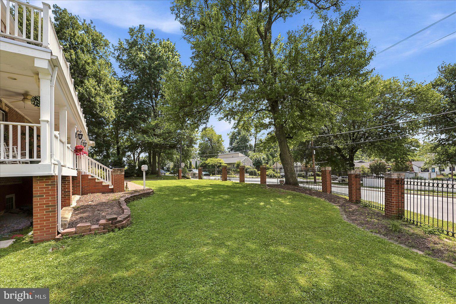 HALEMHURST - Residential