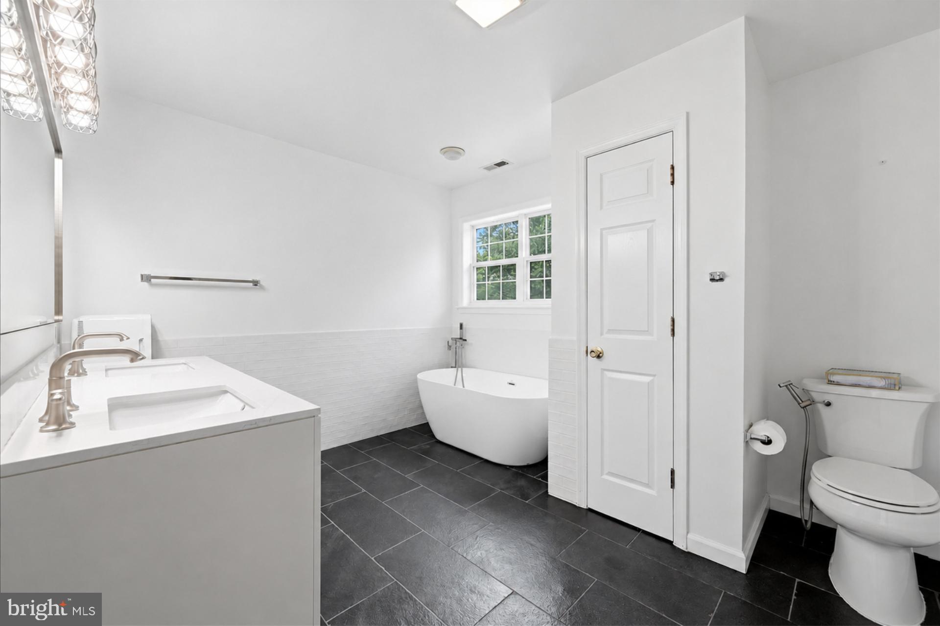 HALEMHURST - Residential