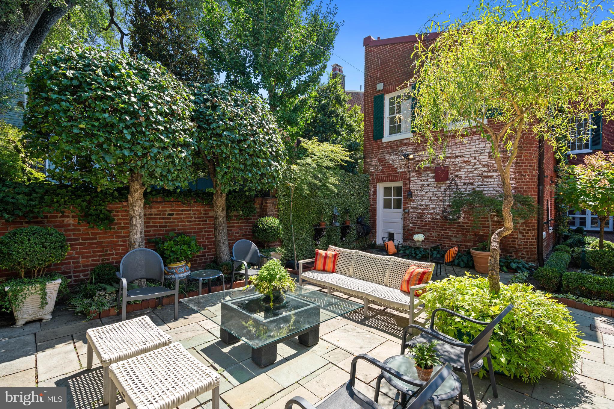 GEORGETOWN - Residential