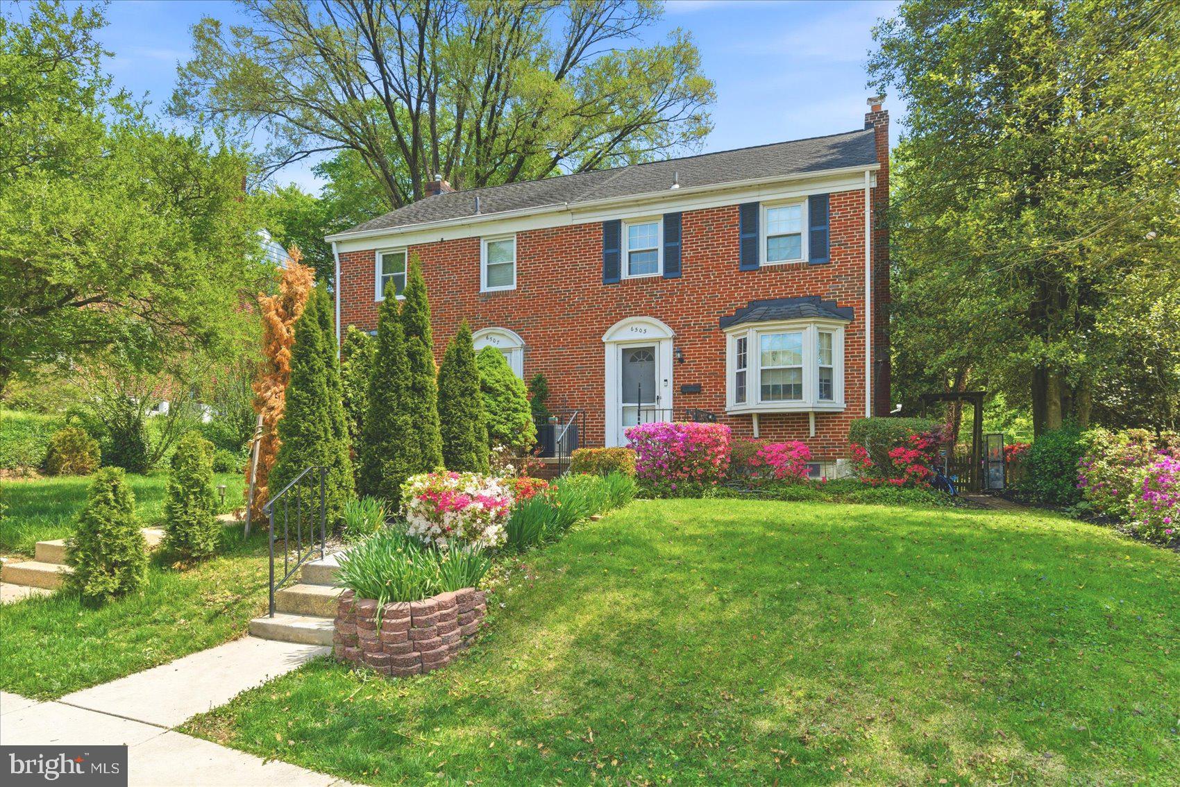 LOCH HILL - Residential