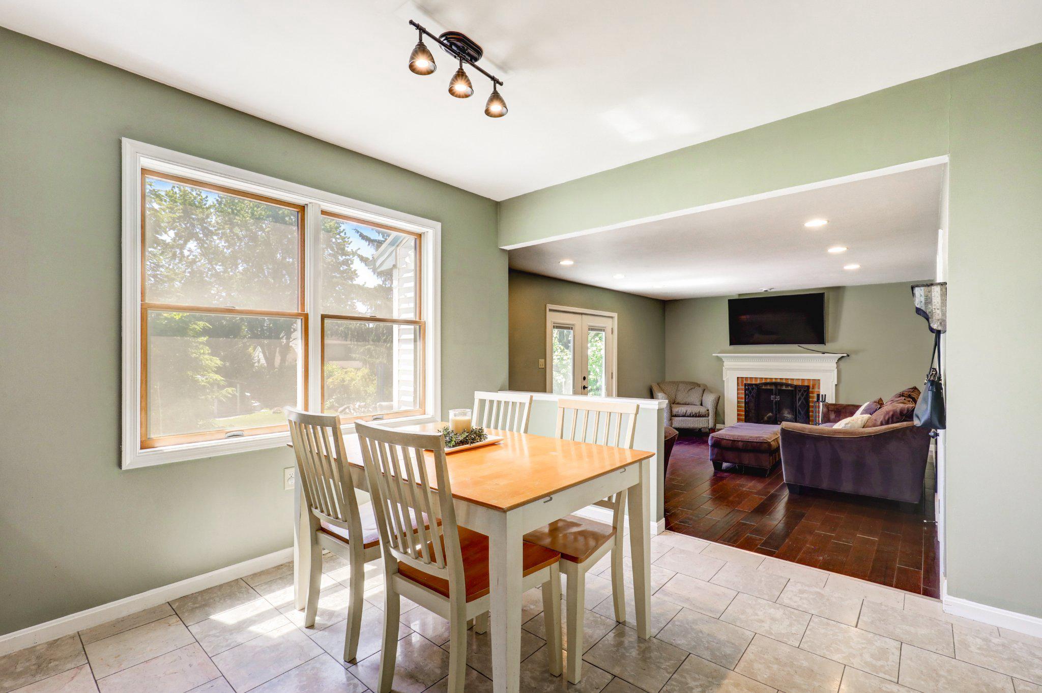 MEADOW BROOK ESTATES - Residential