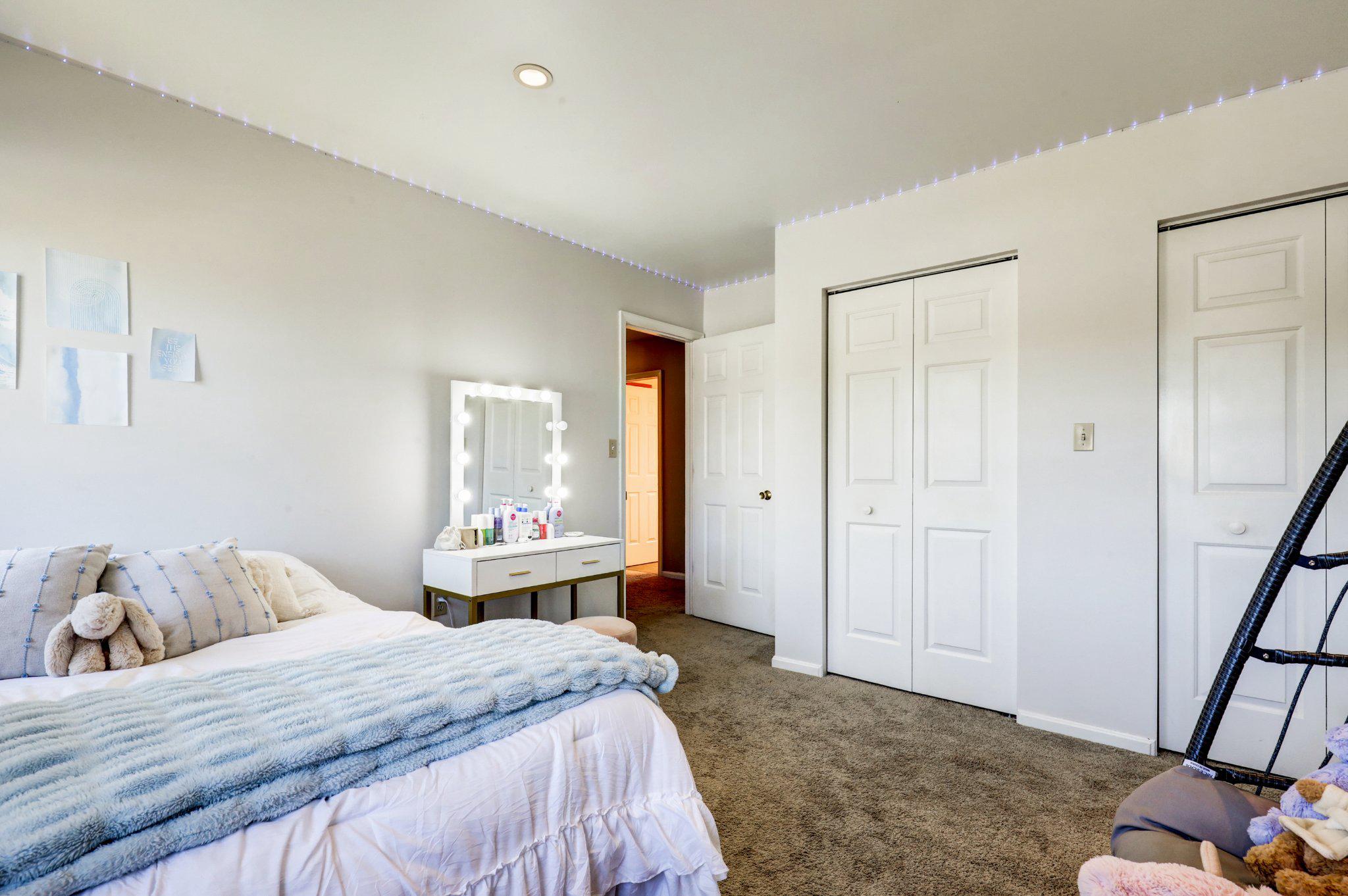 MEADOW BROOK ESTATES - Residential