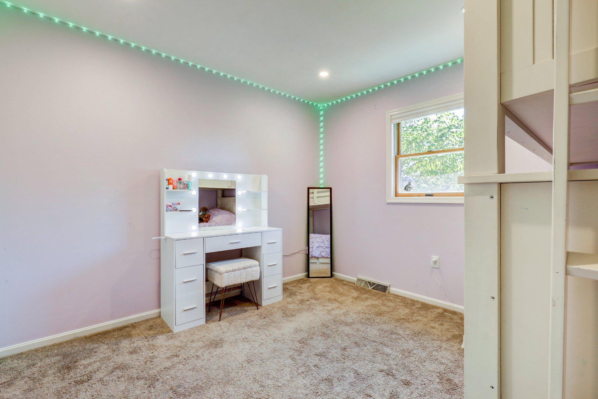 MEADOW BROOK ESTATES - Residential