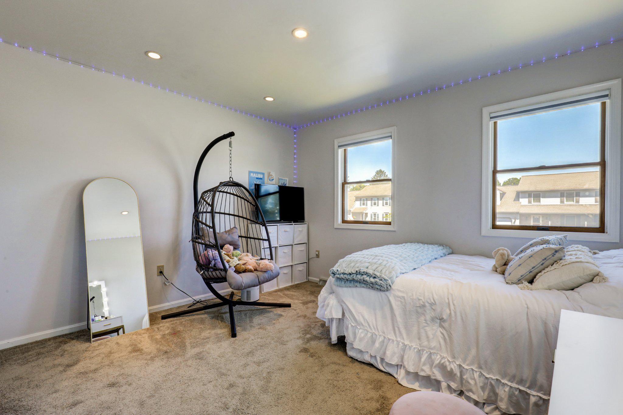 MEADOW BROOK ESTATES - Residential
