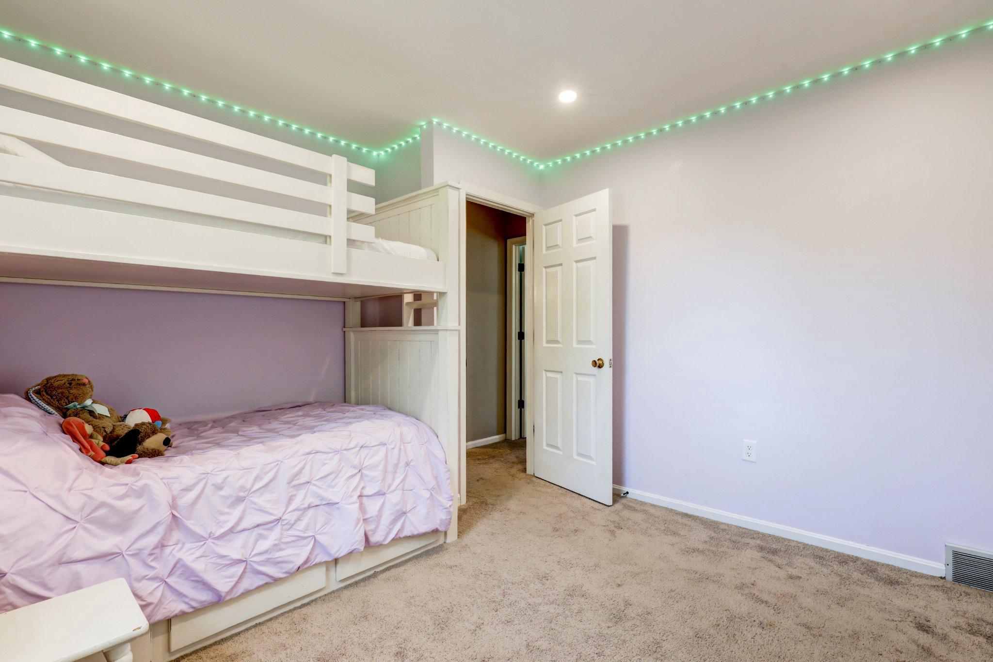 MEADOW BROOK ESTATES - Residential