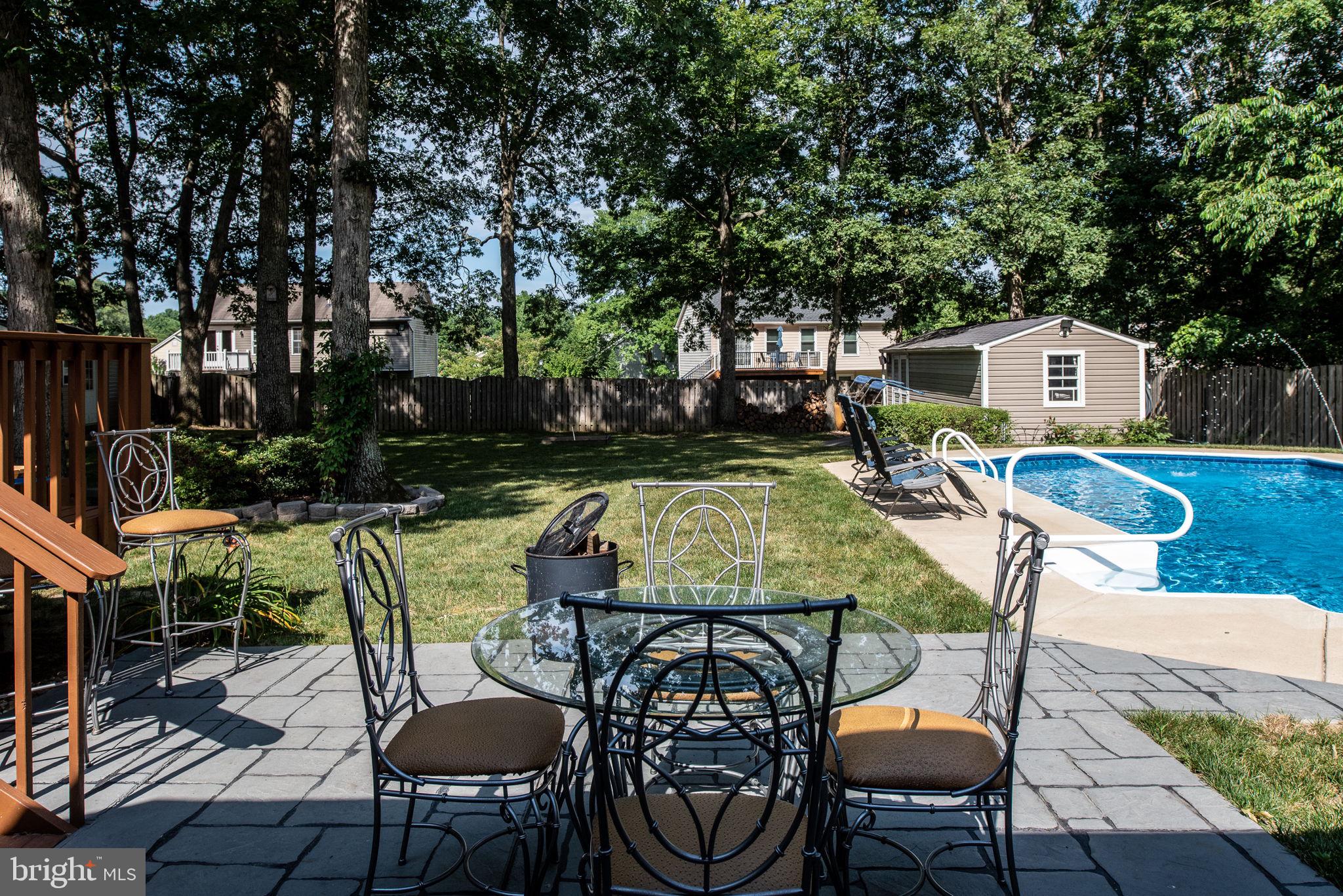 LEAVELLS CROSSING - Residential