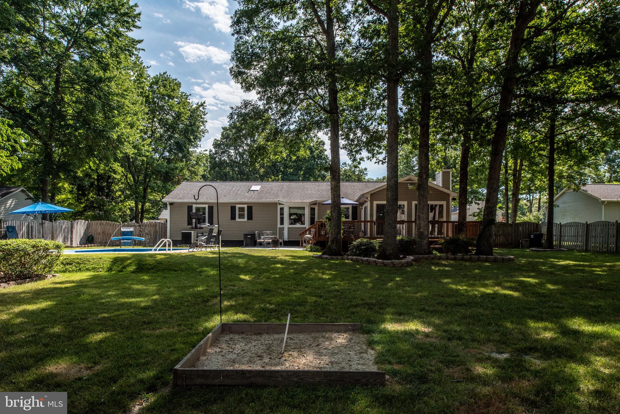 LEAVELLS CROSSING - Residential