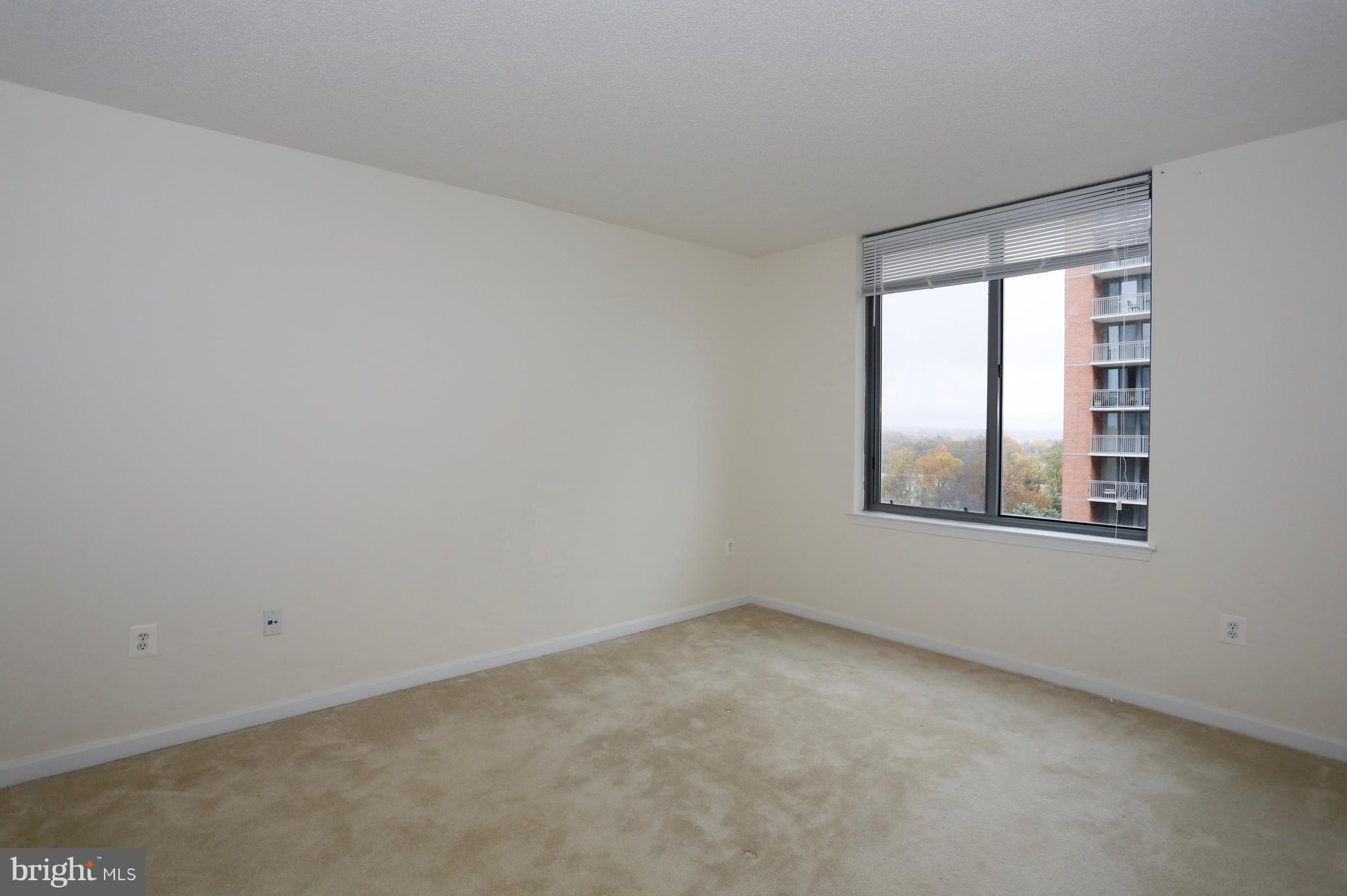 GALLERY AT WHITE FLINT - Residential Lease