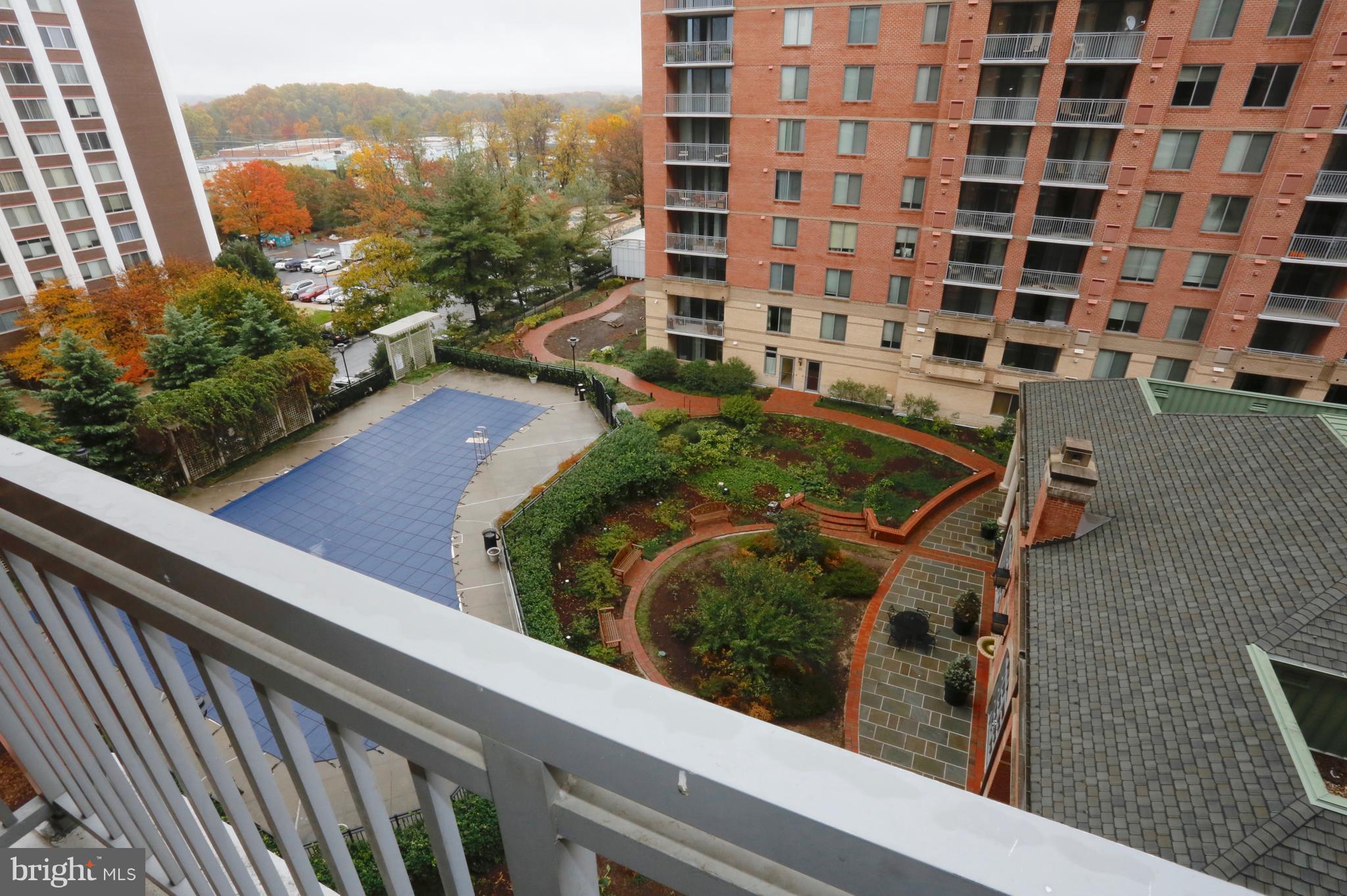 GALLERY AT WHITE FLINT - Residential Lease