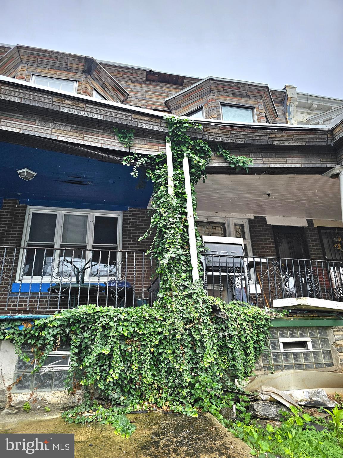 FERN ROCK - Residential