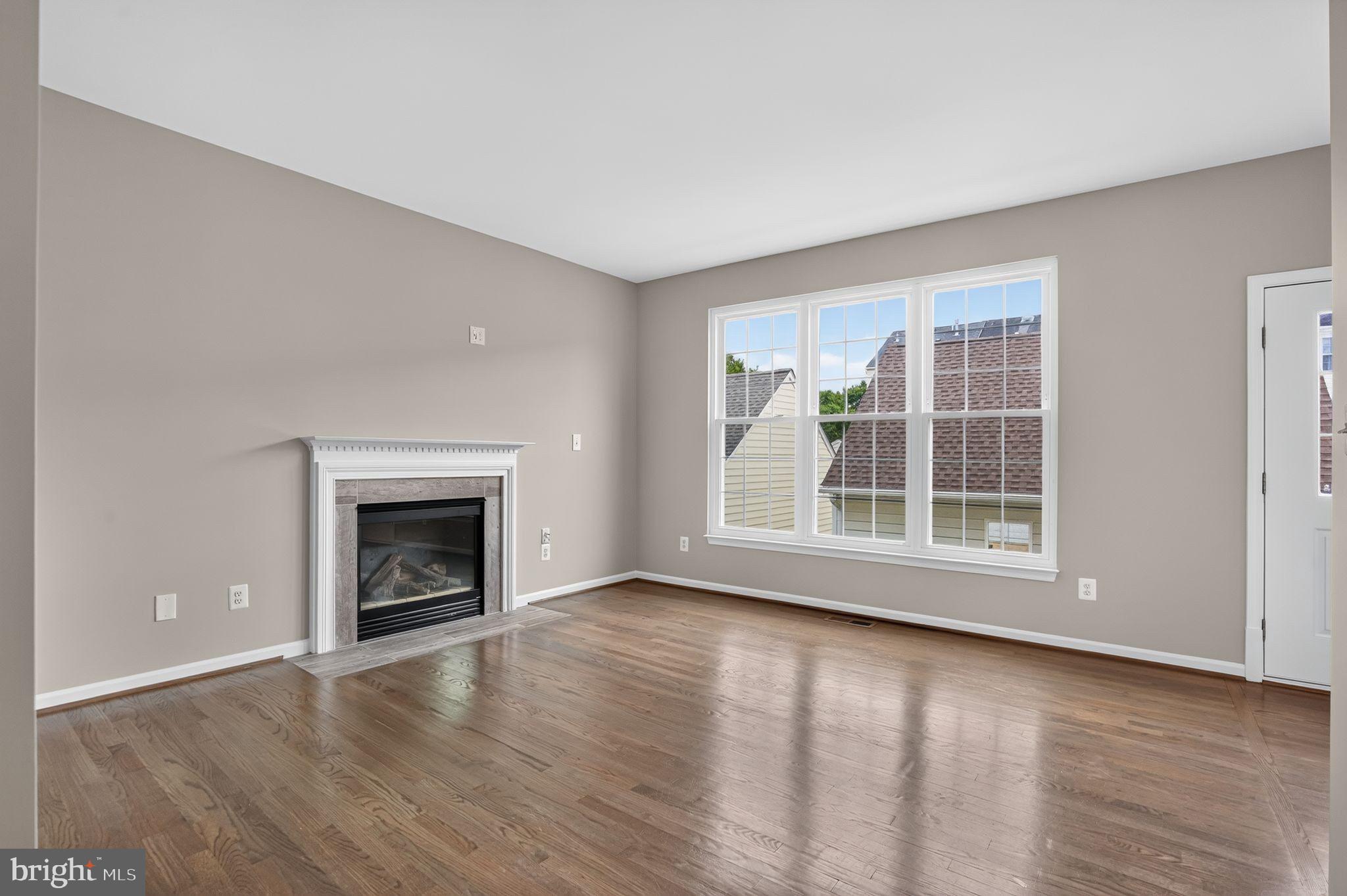 SOUTH RIDING - Residential