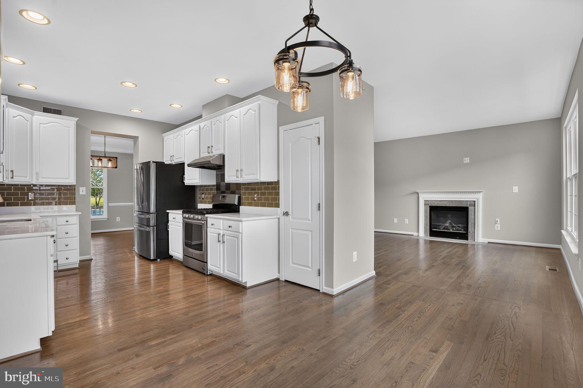 SOUTH RIDING - Residential