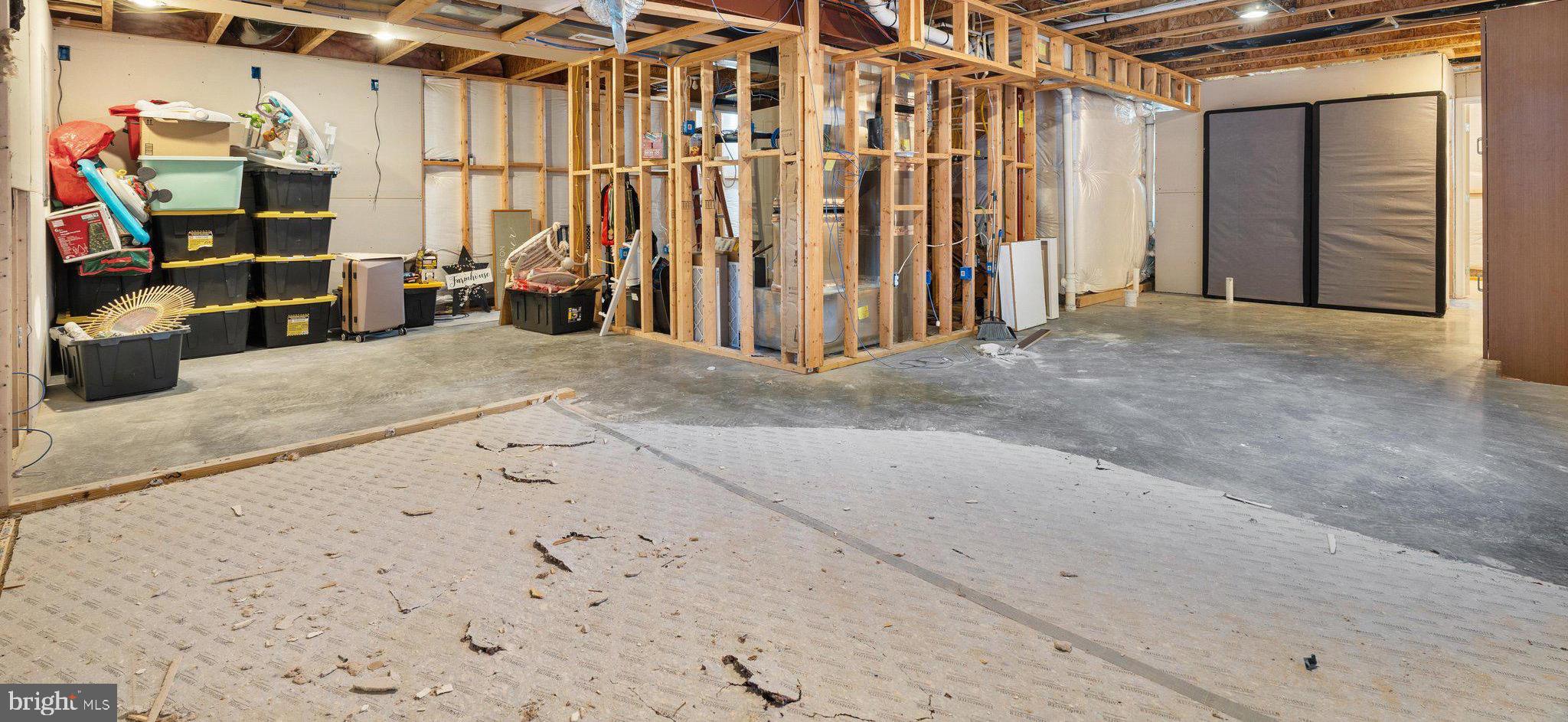 MCCAULEY CROSSING - Residential