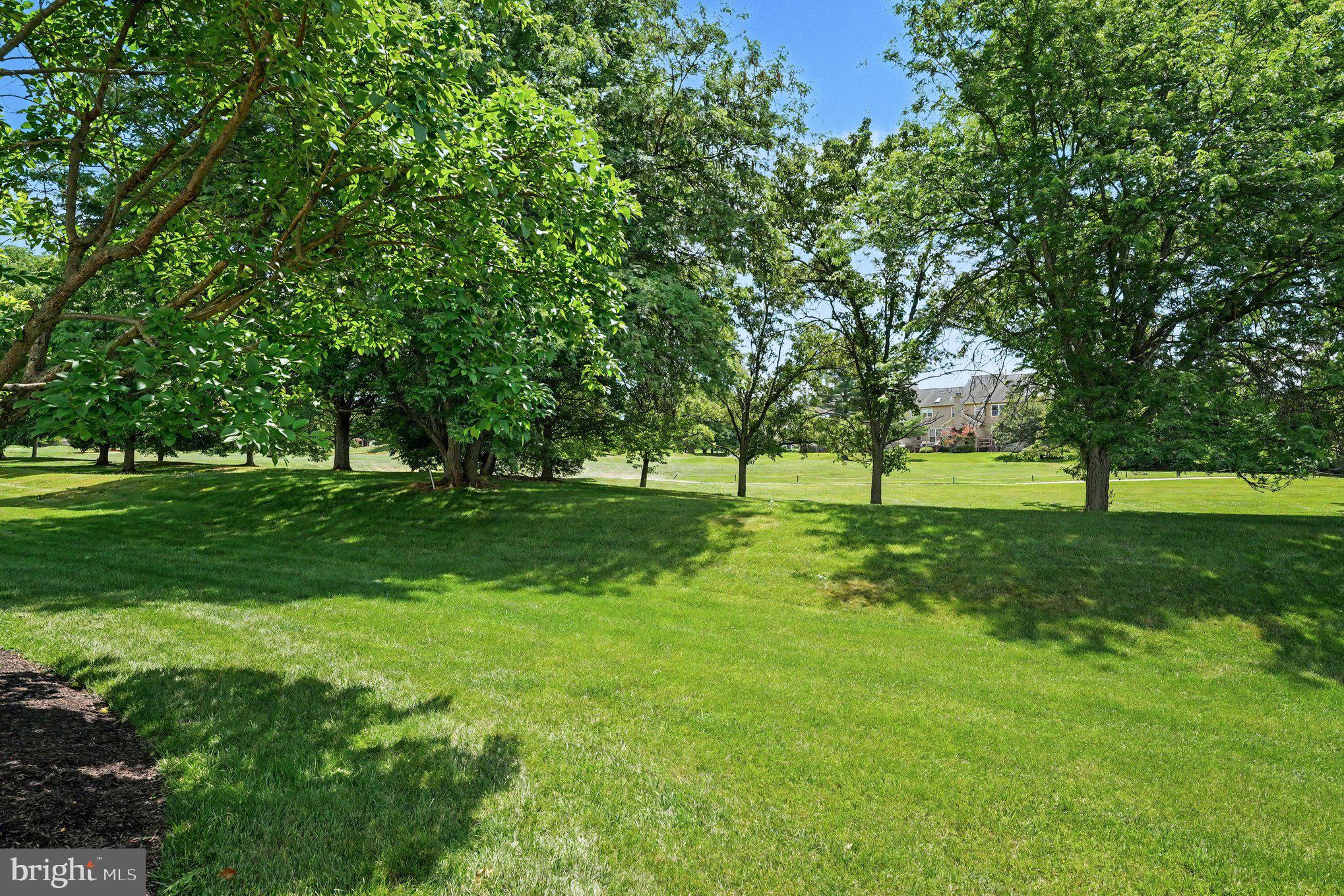 PINE CREST - Residential