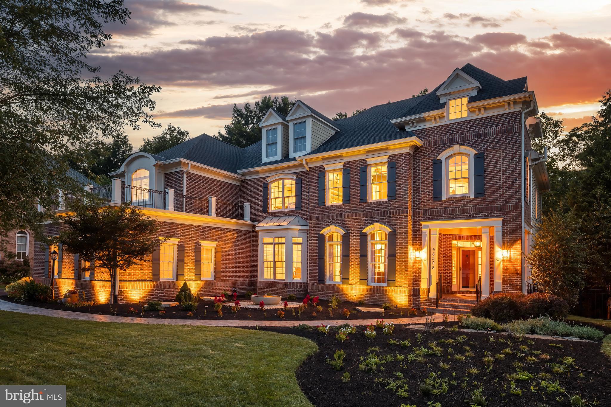 LANSDOWNE ON THE POTOMAC - Residential