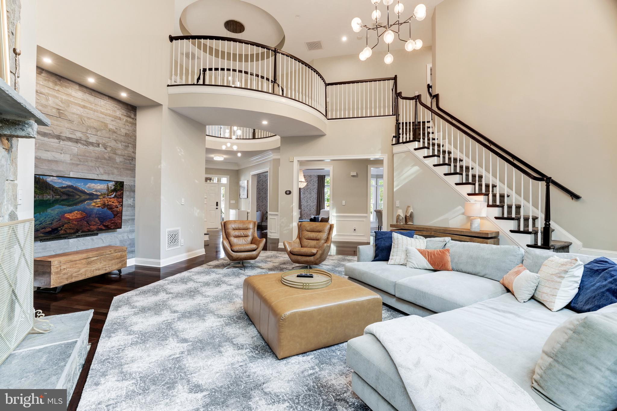 LANSDOWNE ON THE POTOMAC - Residential